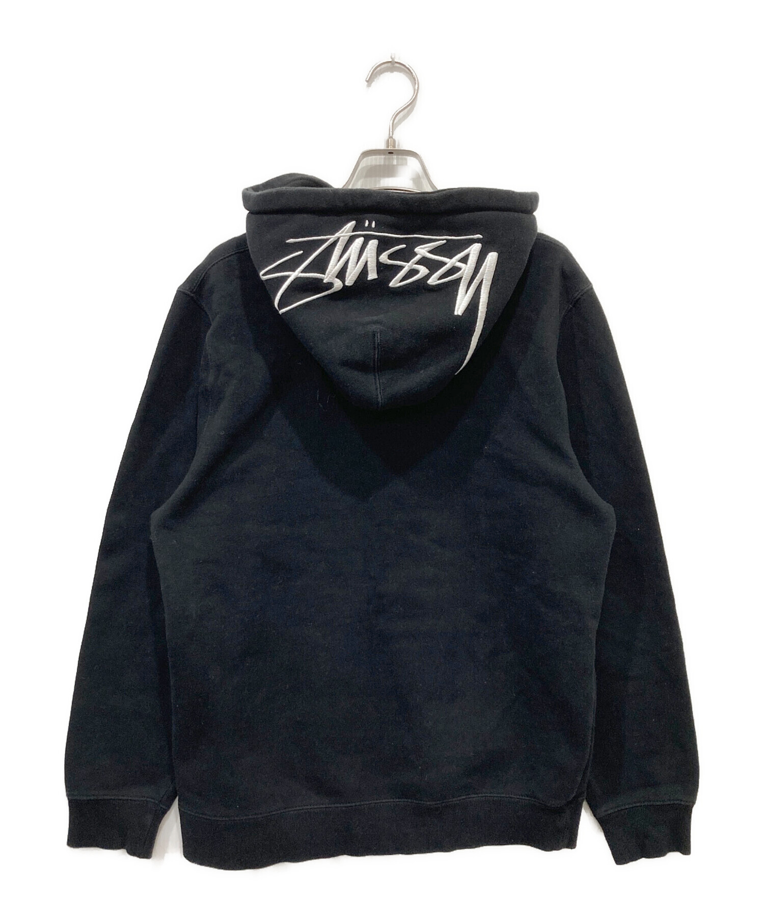 お値下げ STUSSY フードロゴ 刺繍 パーカー 中古・古着通販】stussy (ステューシー) フードロゴ刺繍パーカー