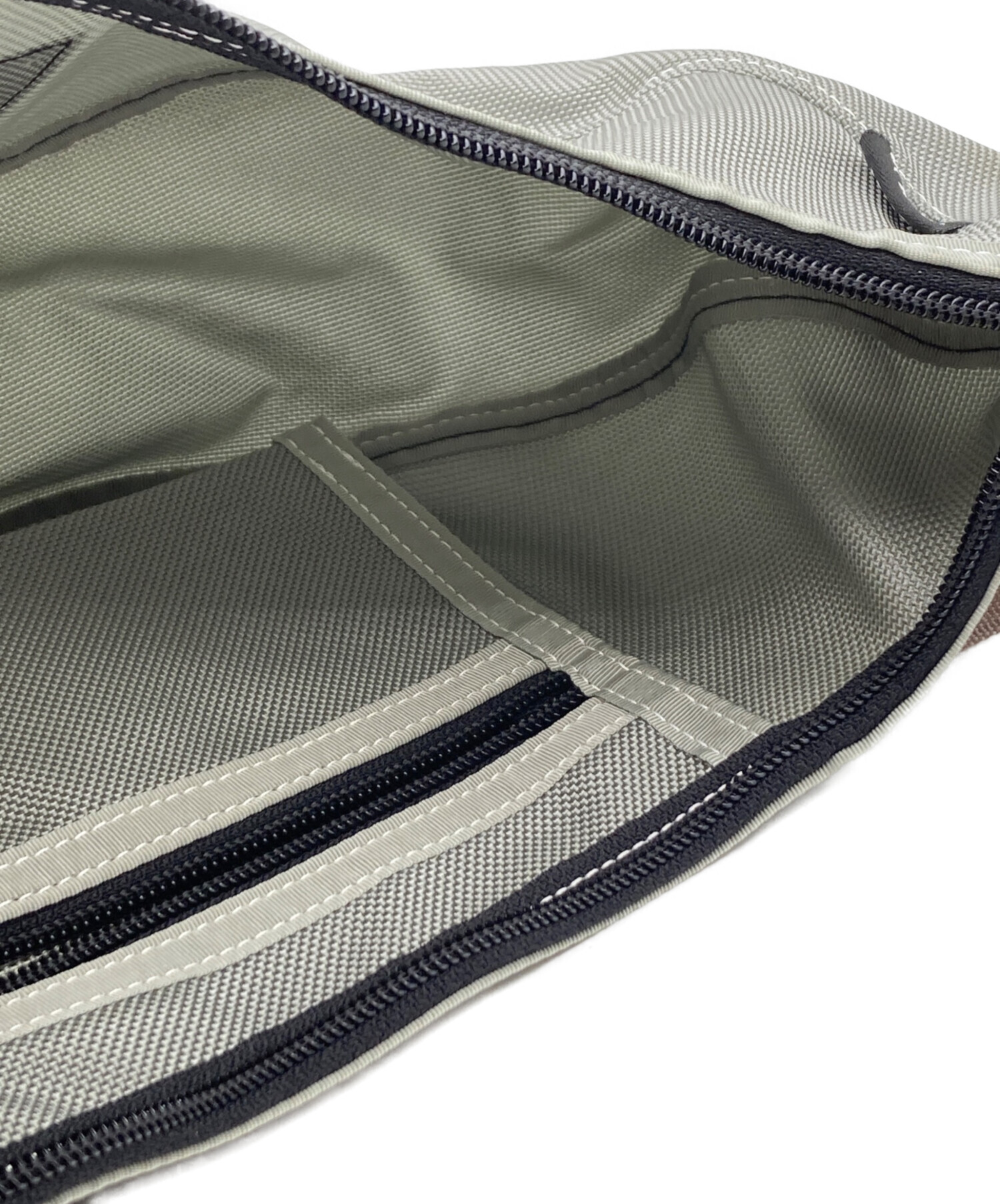 中古 VERVE ショルダーバッグ クライミング ボルダリング アメリカ 中古・古着通販】GREGORY (グレゴリー) ラフィンショルダーバッグ