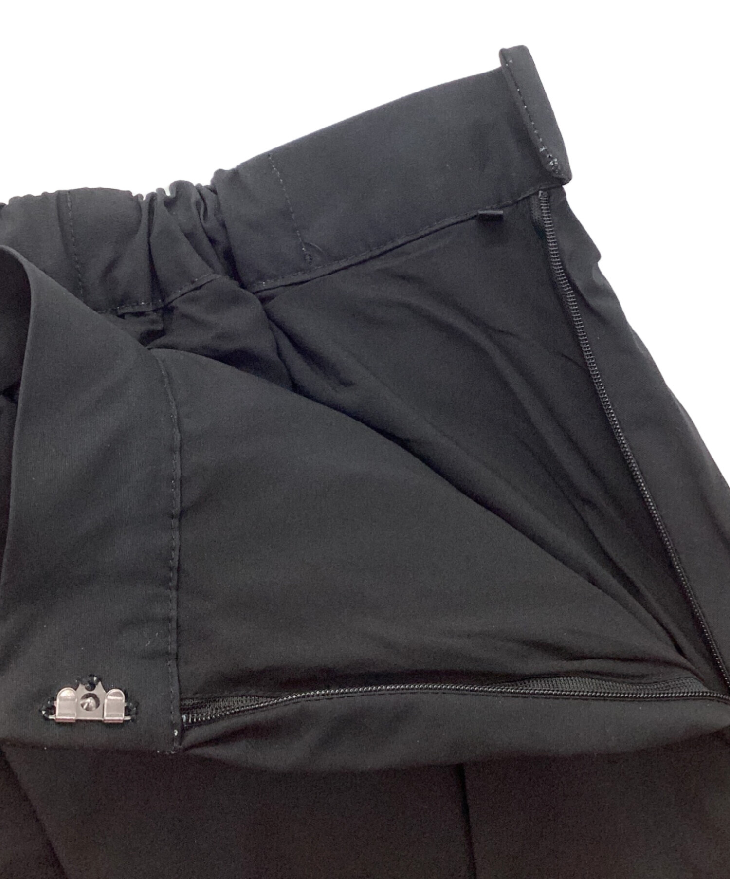 中古・古着通販】Ameri (アメリ) ELEANOR VOLUME TUCK SKIRT ブラック