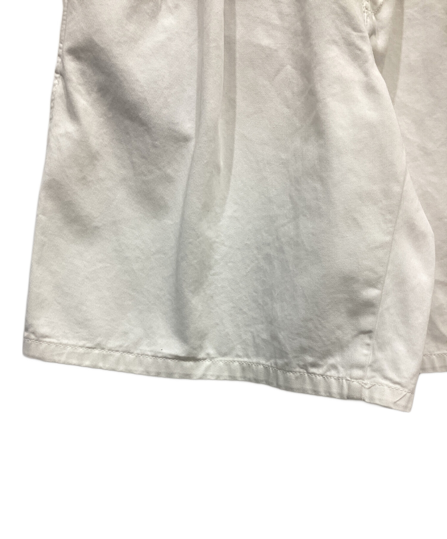 中古・古着通販】ETRO (エトロ) ハーフパンツ ホワイト サイズ:38