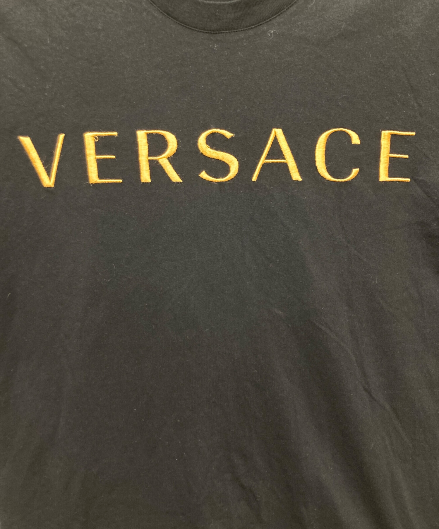 中古・古着通販】VERSACE (ヴェルサーチェ) 刺繍Tシャツ ブラック