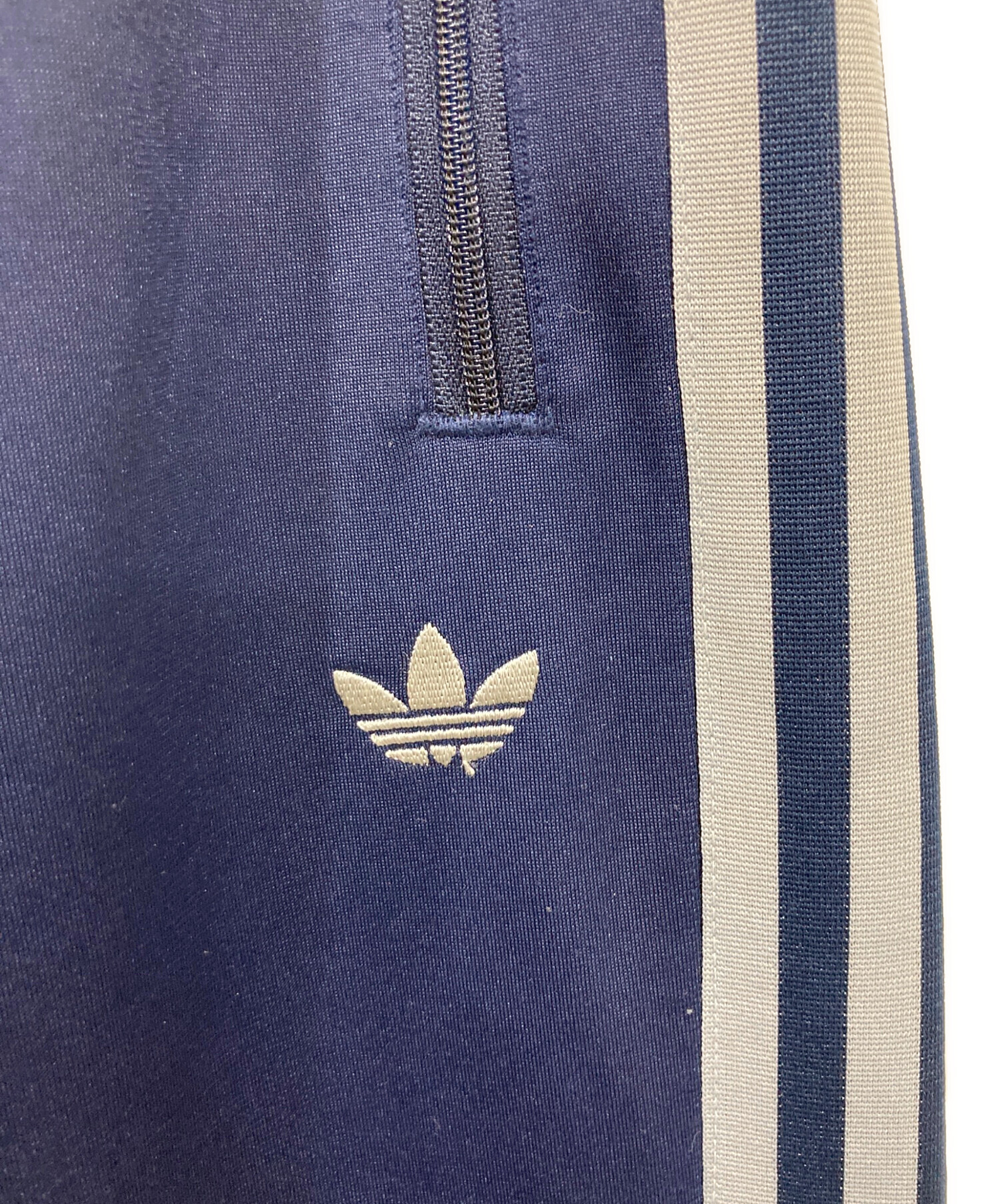 中古・古着通販】adidas (アディダス) トラックパンツ ネイビー サイズ