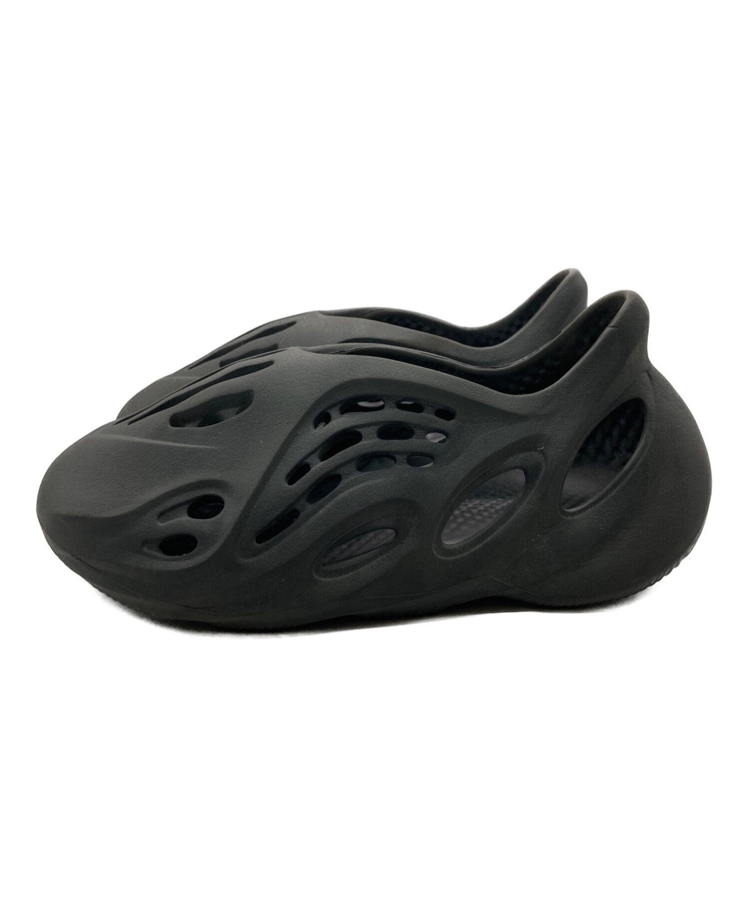 中古・古着通販】YEEZY (イージー) Foam Runner/フォームランナー