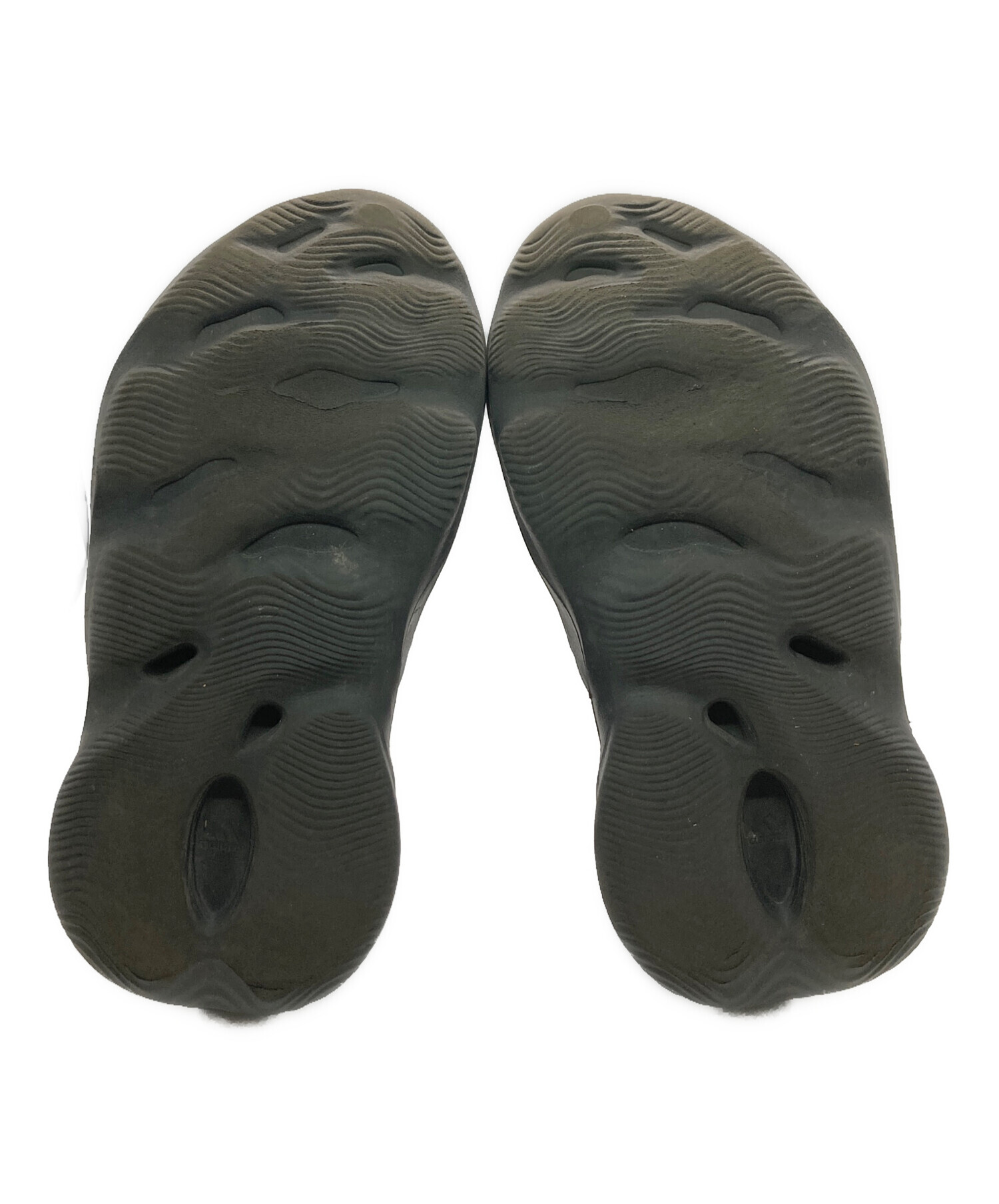 中古・古着通販】YEEZY (イージー) Foam Runner/フォームランナー