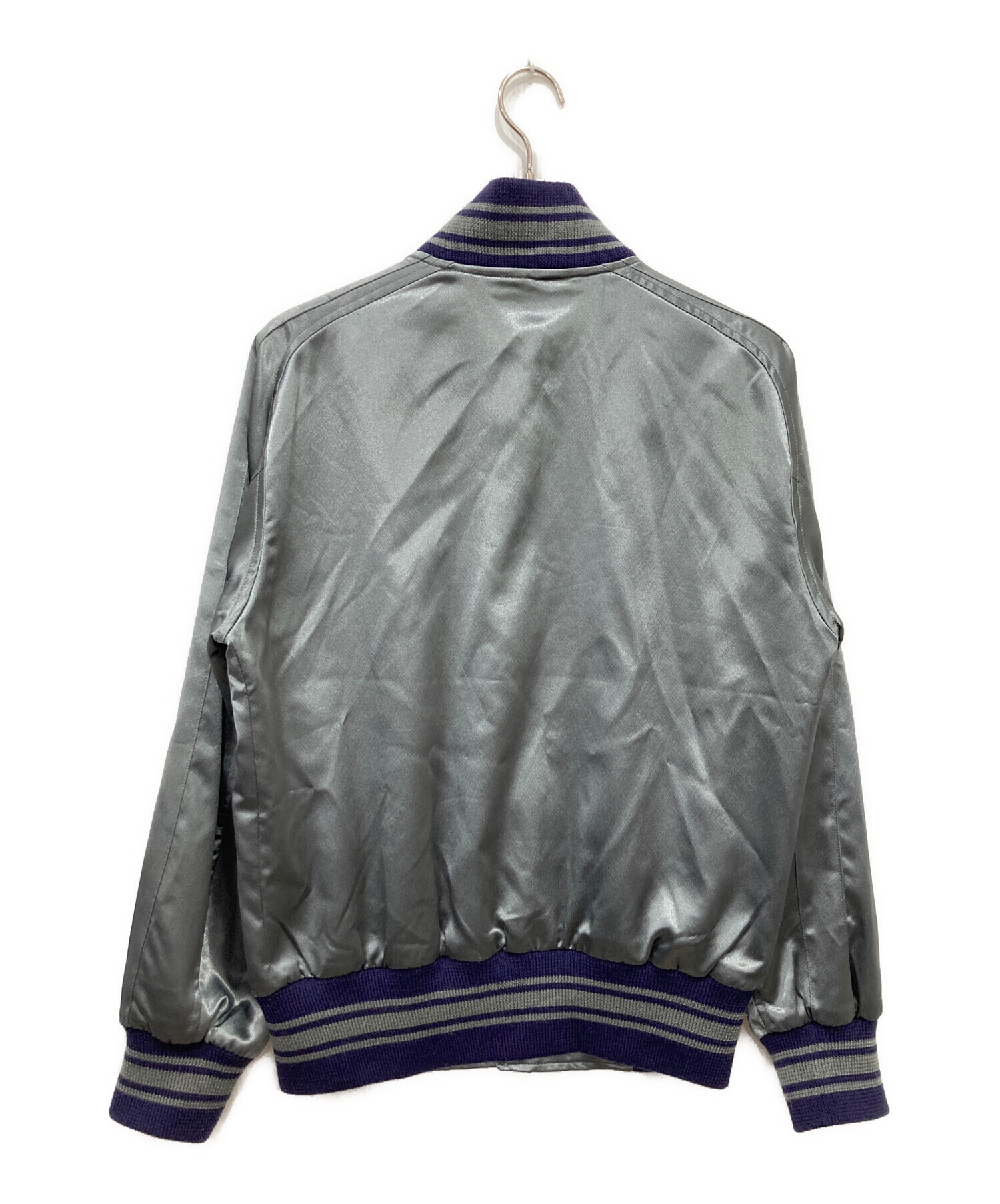 NEEDLES AWARD JACKET M スタジャン 中古・古着通販】Needles (ニードルズ) SATIN AWARD JACKET グレー
