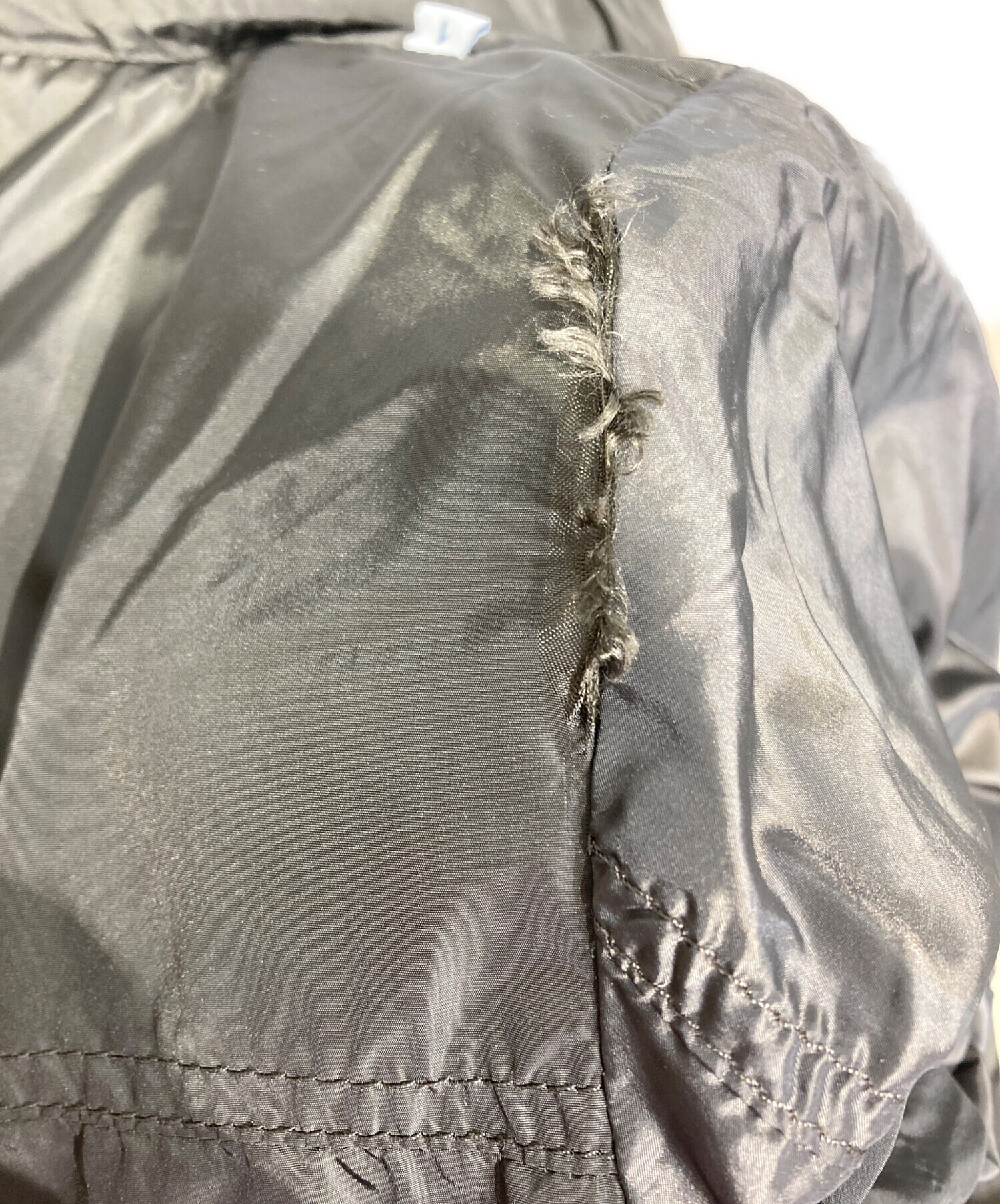 美品 モンクレール SEIRA セイラ ダウンジャケット グレー 1 袖フレル 美品 モンクレール SEIRA セイラ ダウンジャケット グレー 1 袖フレル