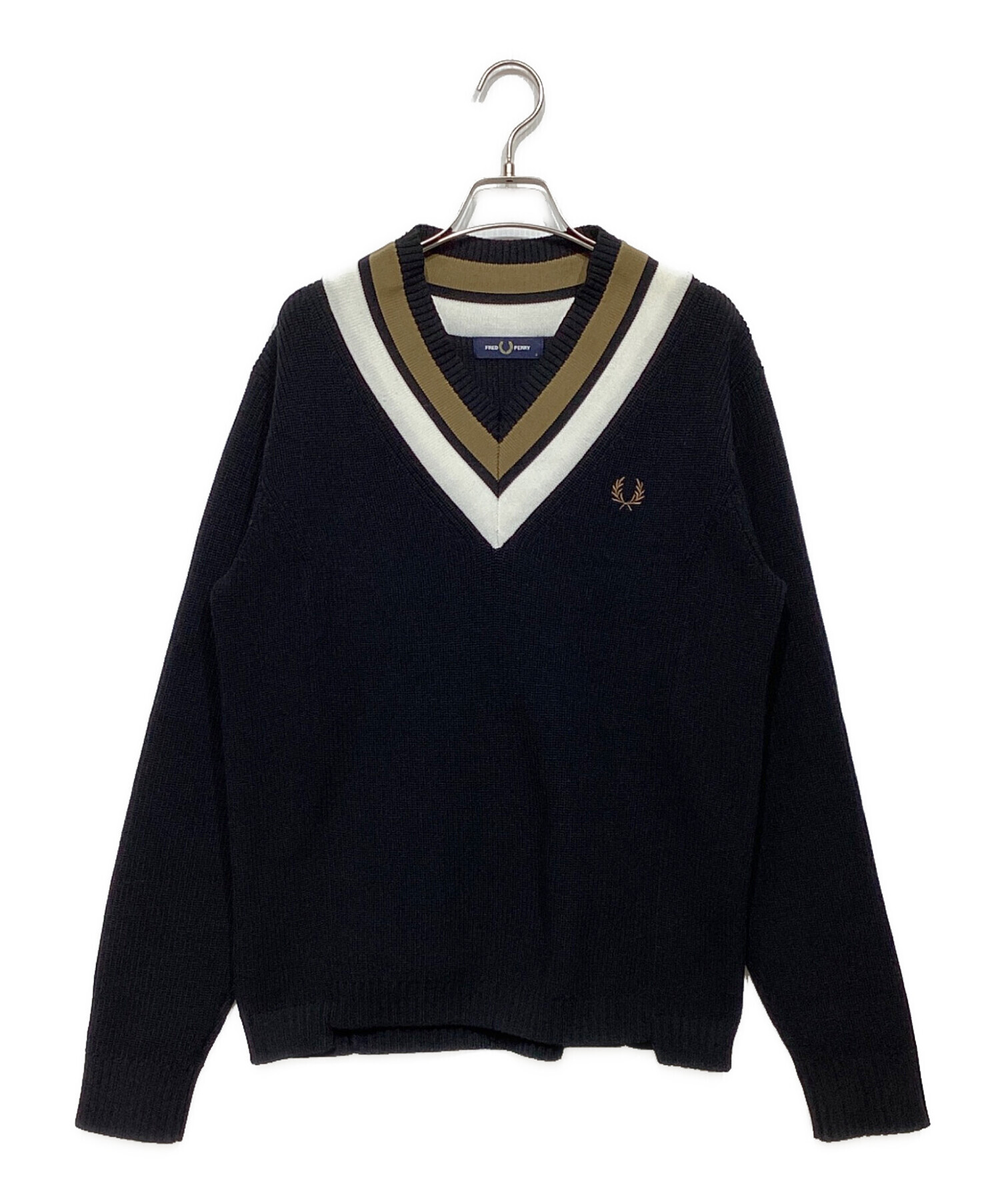 中古・古着通販】FRED PERRY (フレッドペリー) ストライプド Vネック 
