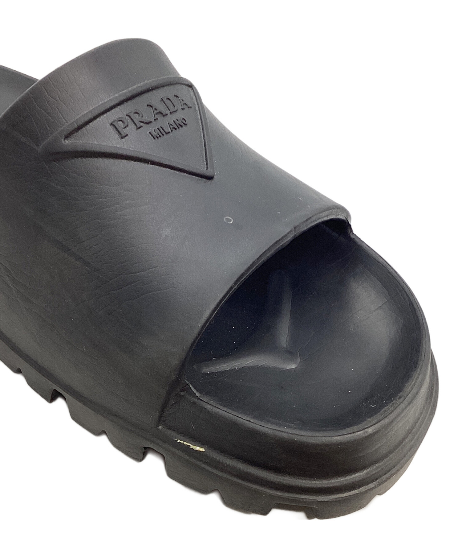 未使用品PRADA ラバースライドサンダル　ブラック　42 中古・古着通販】PRADA (プラダ) ラバースライドサンダル ブラック