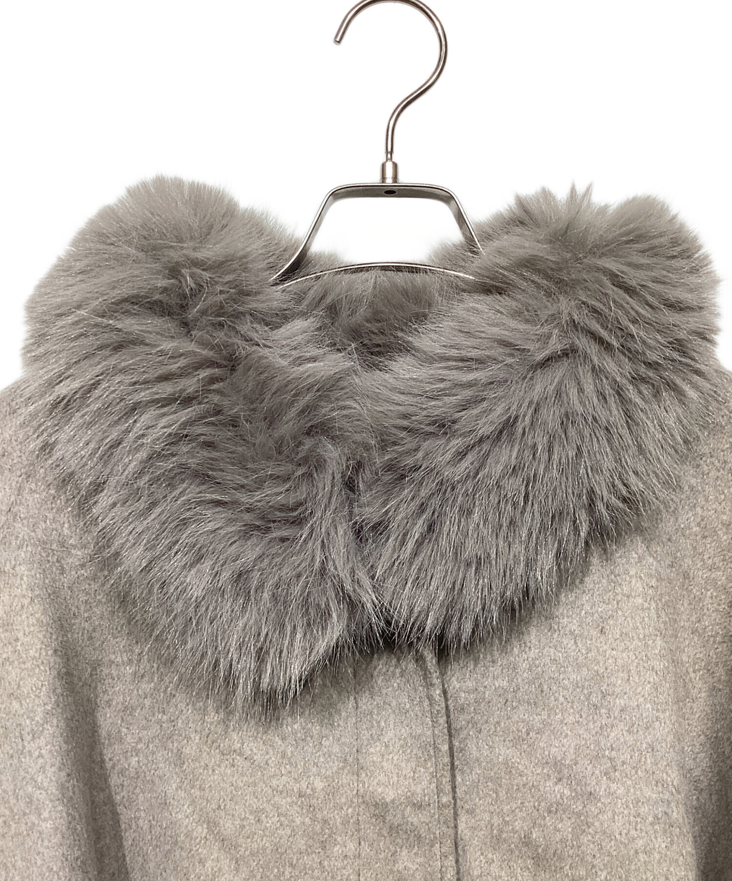今季人気完売品　新品タグ付き　スナイデル　ケープコート　グレー 中古・古着通販】Snidel (スナイデル) ファー付きミドルケープコート