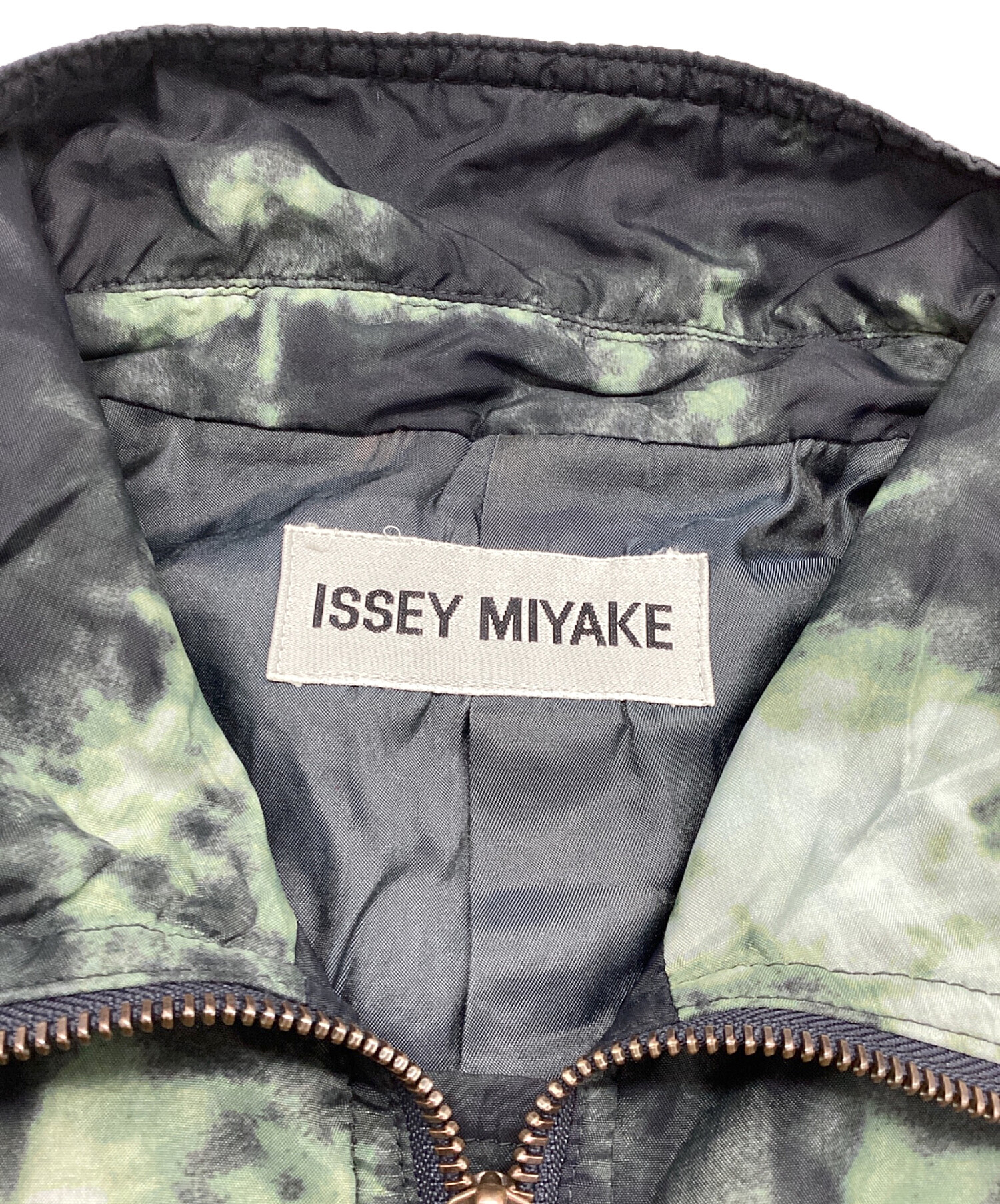 中古・古着通販】ISSEY MIYAKE (イッセイミヤケ) ソフトパフジャケット
