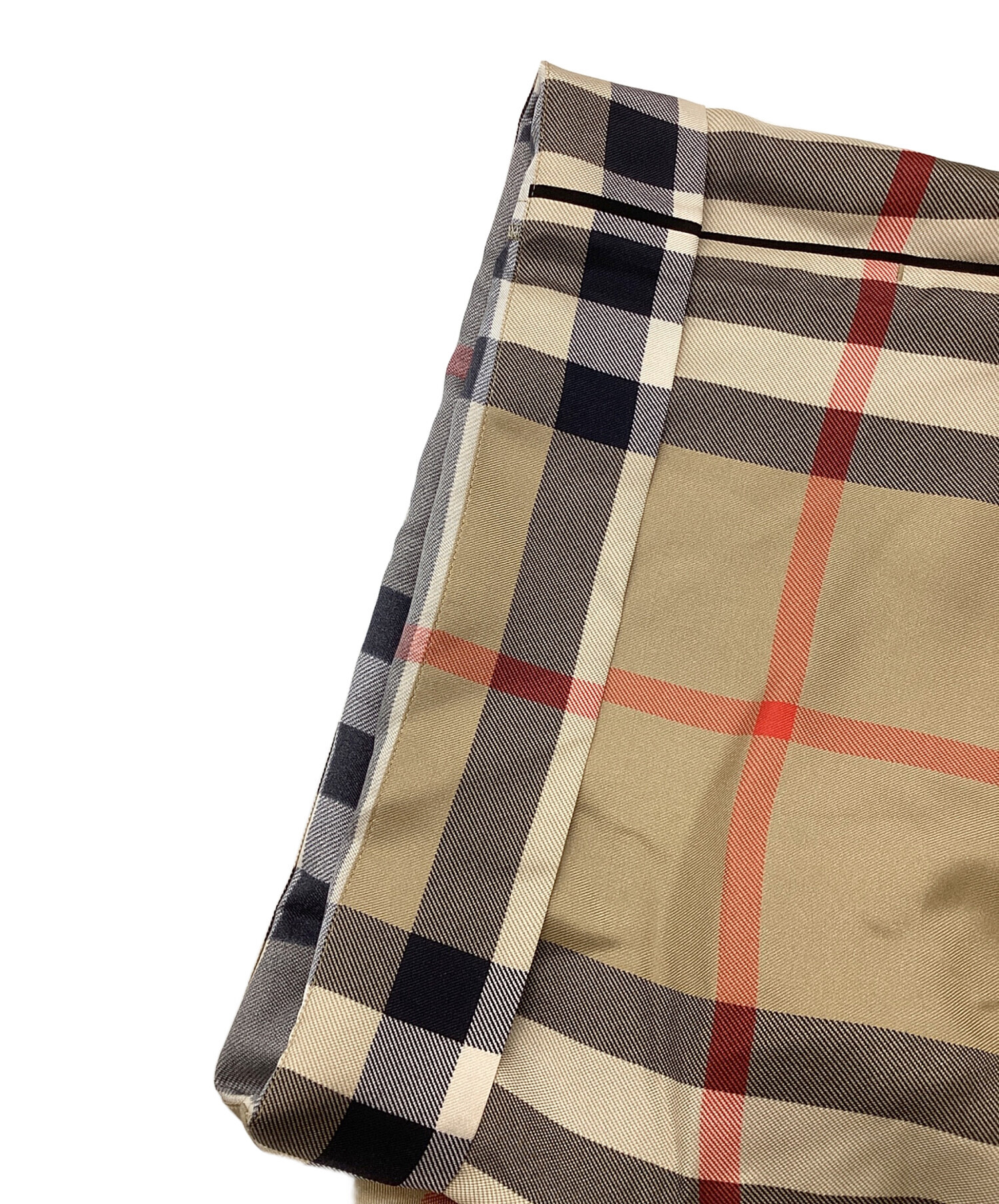 中古・古着通販】BURBERRY (バーバリー) ノヴァチェックハーフパンツ 中古・古着通販】BURBERRY (バーバリー) ノヴァチェックハーフパンツ