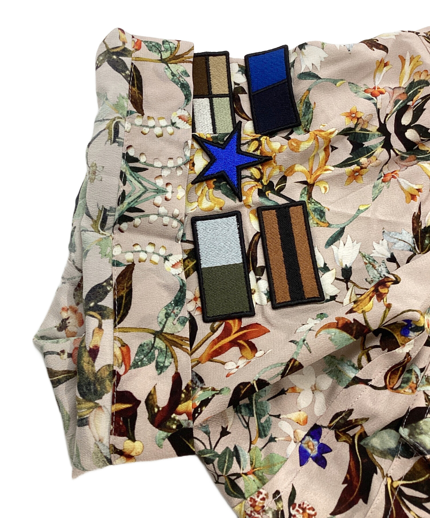 中古・古着通販】BURBERRY (バーバリー) 総柄シルクセットアップ