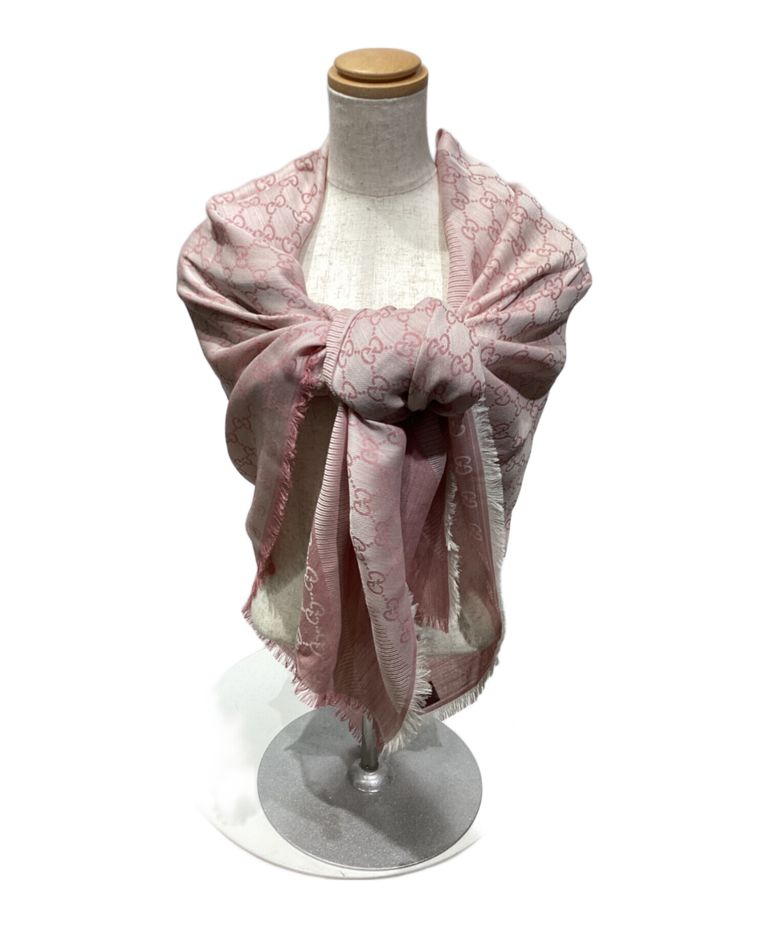 グッチ【セール❤】　即配送　マフラー　ストール　ショール　ピンク¥22000↓ 中古・古着通販】GUCCI (グッチ) GG柄大判ストール ピンク｜ブランド