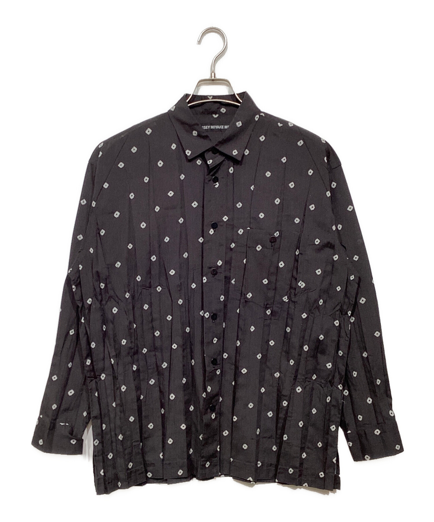 ISSEY MIYAKE カジュアルシャツ M ベージュx黒(総柄) 【古着】【中古】 中古・古着通販】ISSEY MIYAKE MEN (イッセイミヤケメン) 総柄シャツ