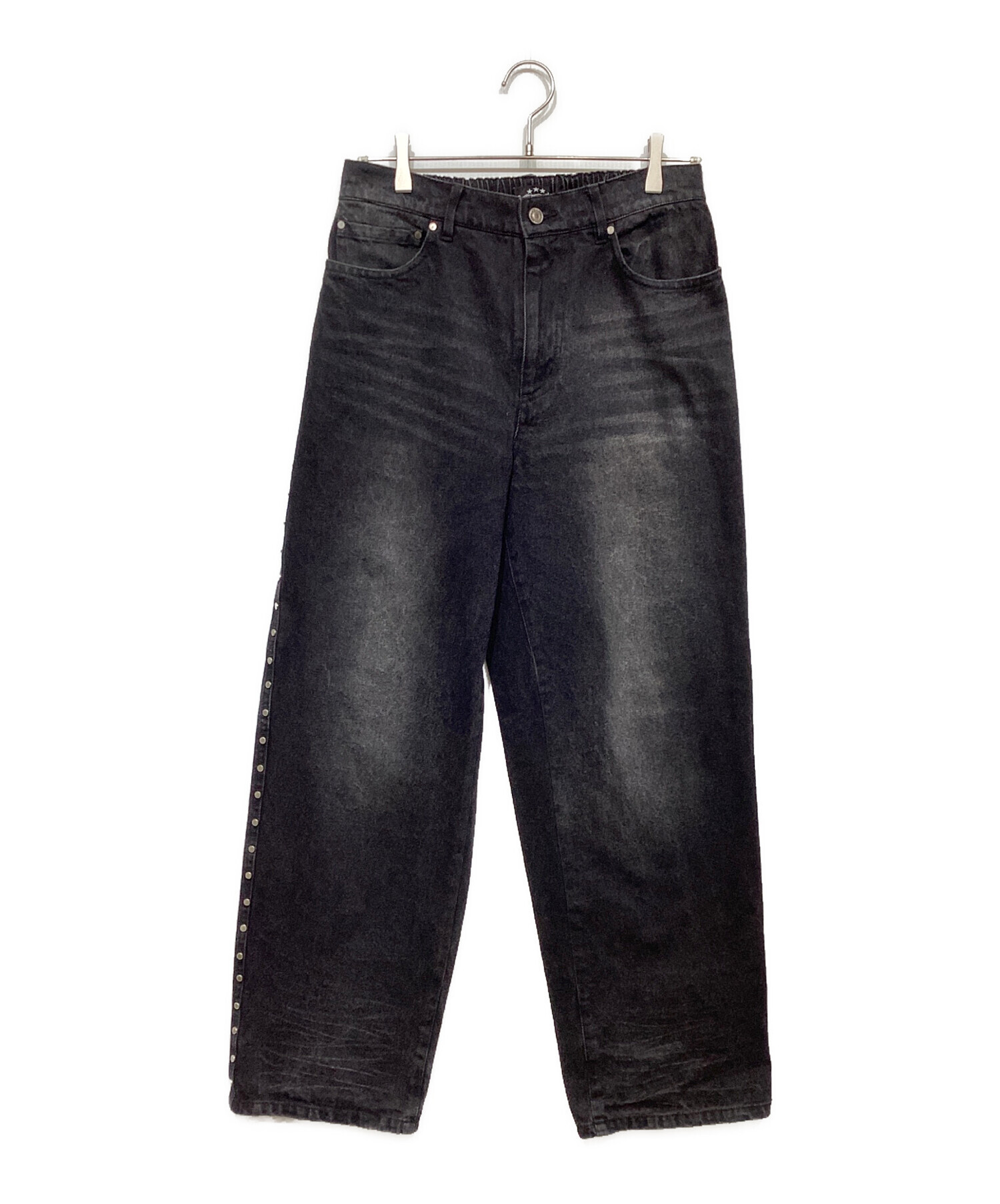 中古・古着通販】AFB (エーエフビー) STRAIGHT STUDDED PANTS ブラック 