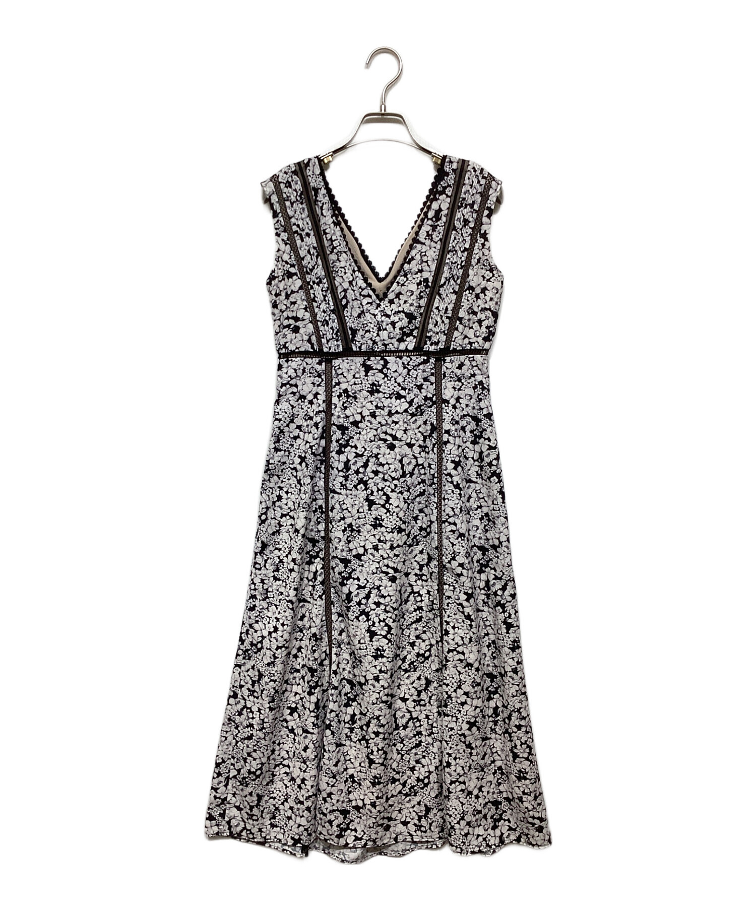 Herlipto Lace Trimmed Floral Dress