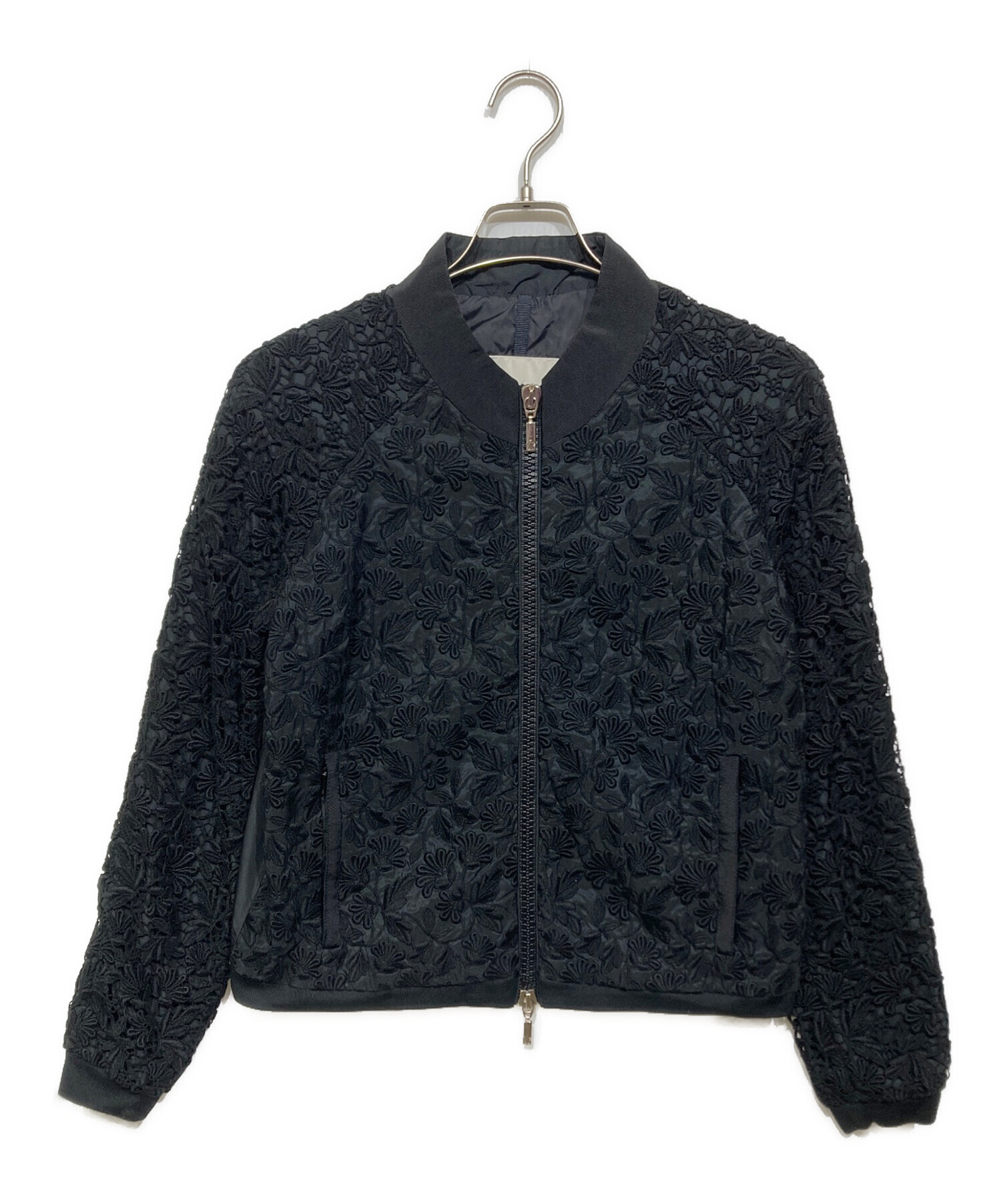中古・古着通販】MONCLER (モンクレール) Black Flowers Embroidered