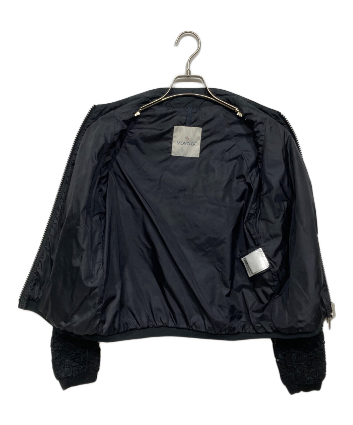 モンクレール　シャカシャカ花柄M size モンクレール シャカシャカ花柄M sizeの通販 | RIGHTCLIXS