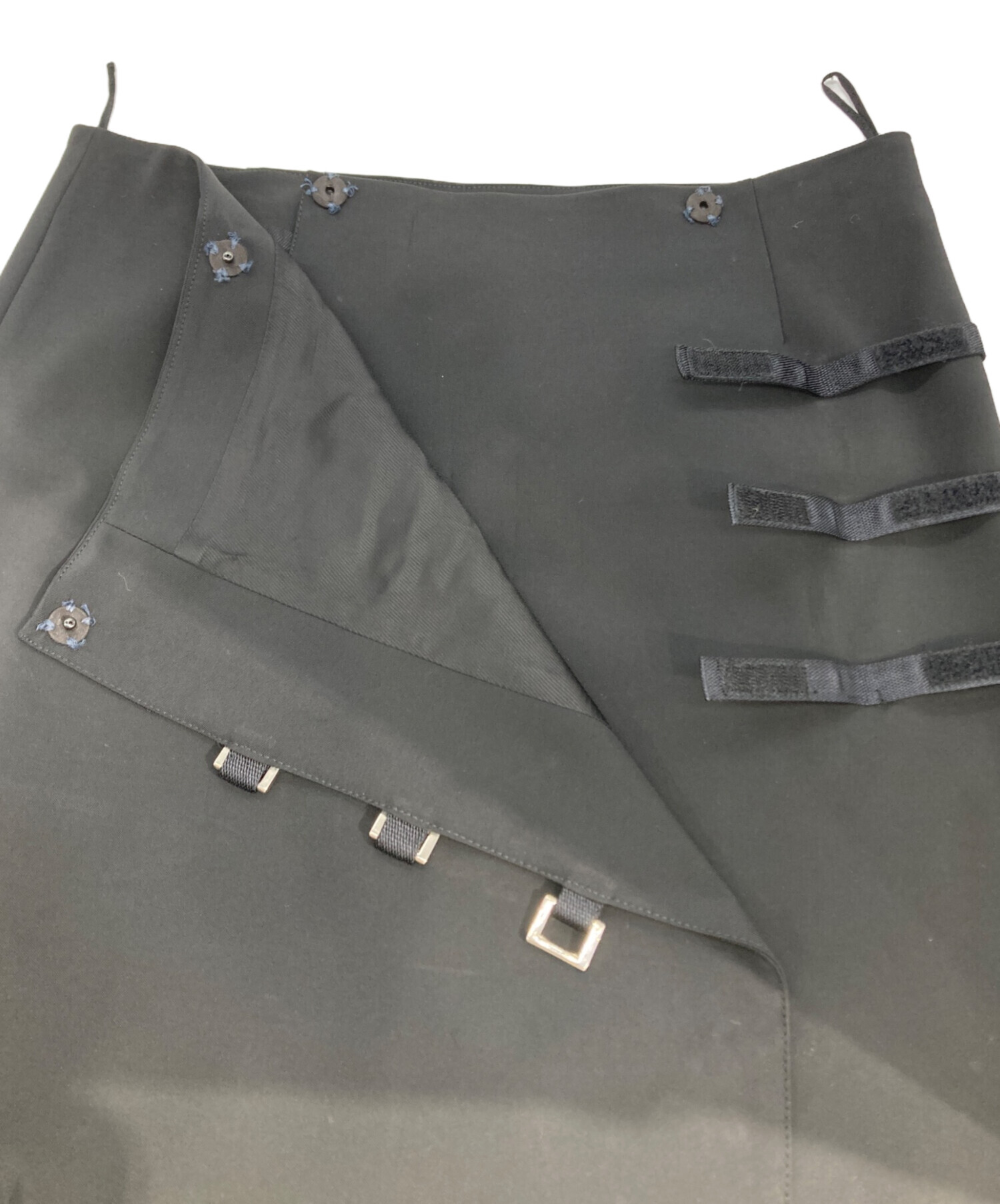 中古・古着通販】PRADA (プラダ) 3連ベルト 巻きスカート ブラック