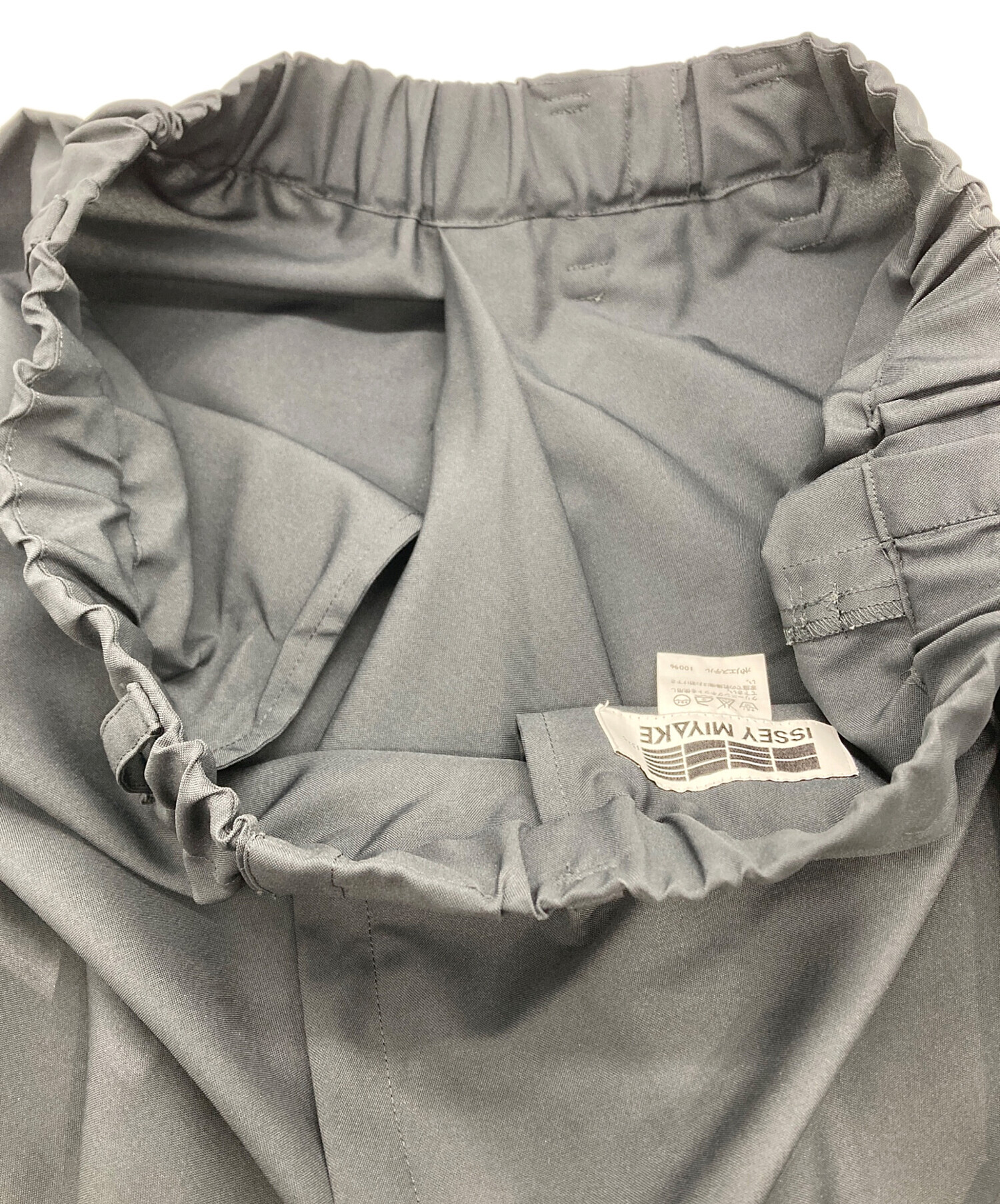1325 ISSEY MIYAKE サルエルパンツ　グレー　IL61FF112 中古・古着通販】132 5. ISSEY MIYAKE (132 5. イッセイ ミヤケ