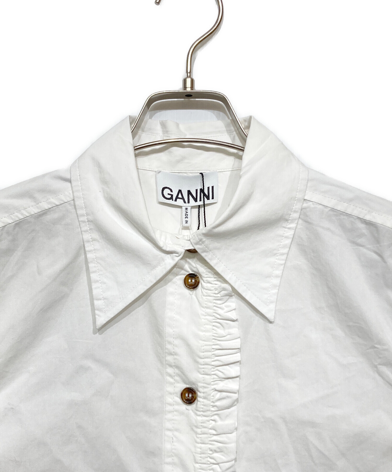 はりゅ出品です。 中古・古着通販】Ganni (ガニー) フロントフリルシャツ ホワイト