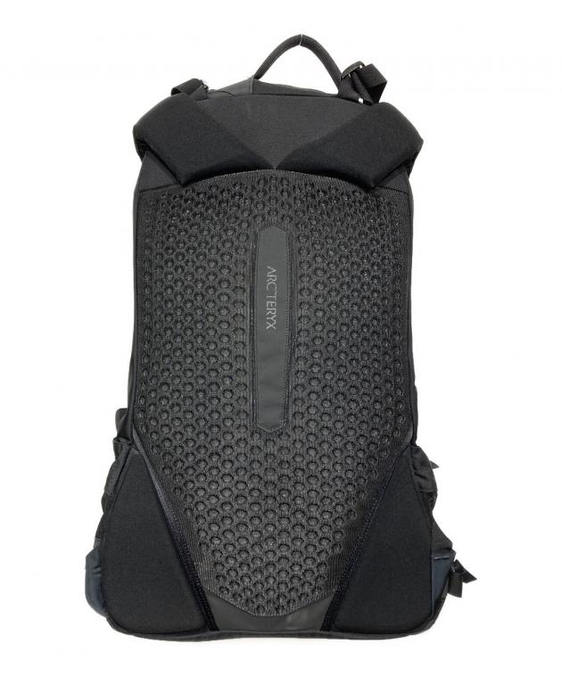 Arc'teryx ブラックバックパック22L 中古・古着通販】ARC'TERYX (アークテリクス) Arro 22 Backpack