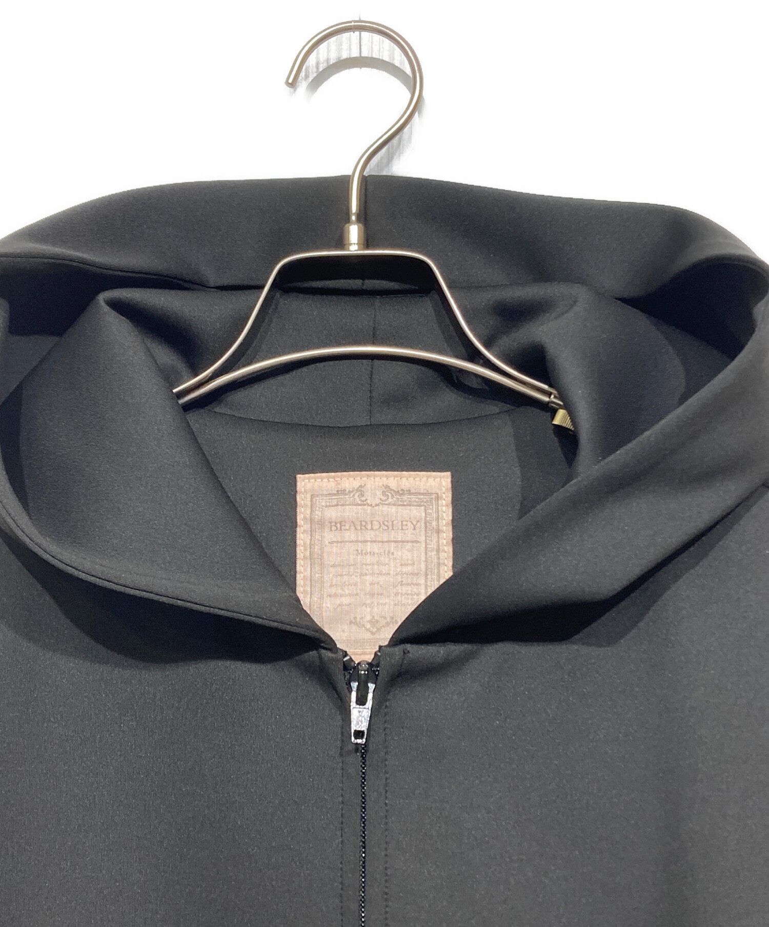 BEARDSLEY ビアズリー ダンボール ショート フーディ 中古・古着通販】BEARDSLEY (ビアズリー) ダンボールショート