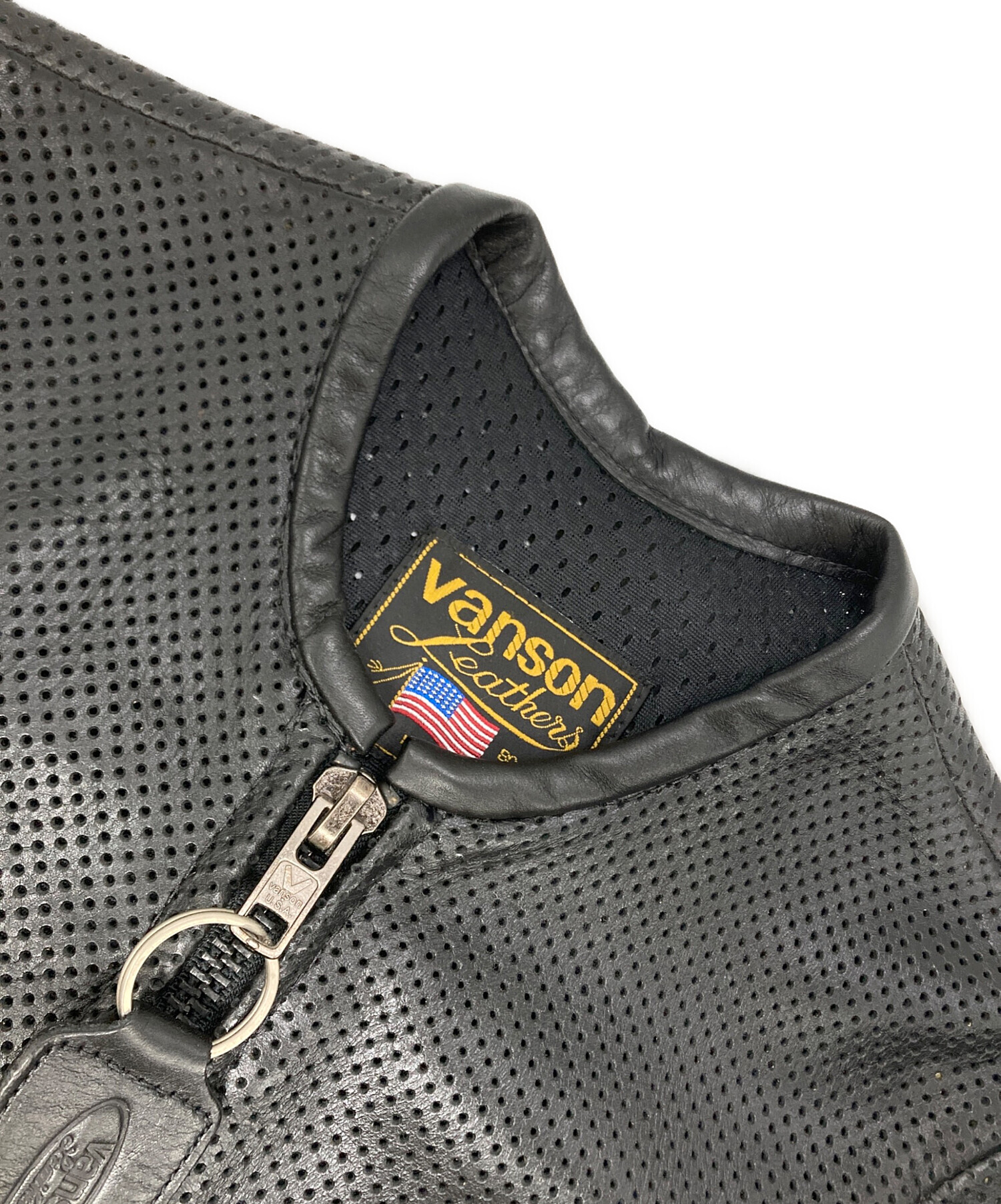 中古・古着通販】VANSON (バンソン) パンチングレザー半袖ジップアップ