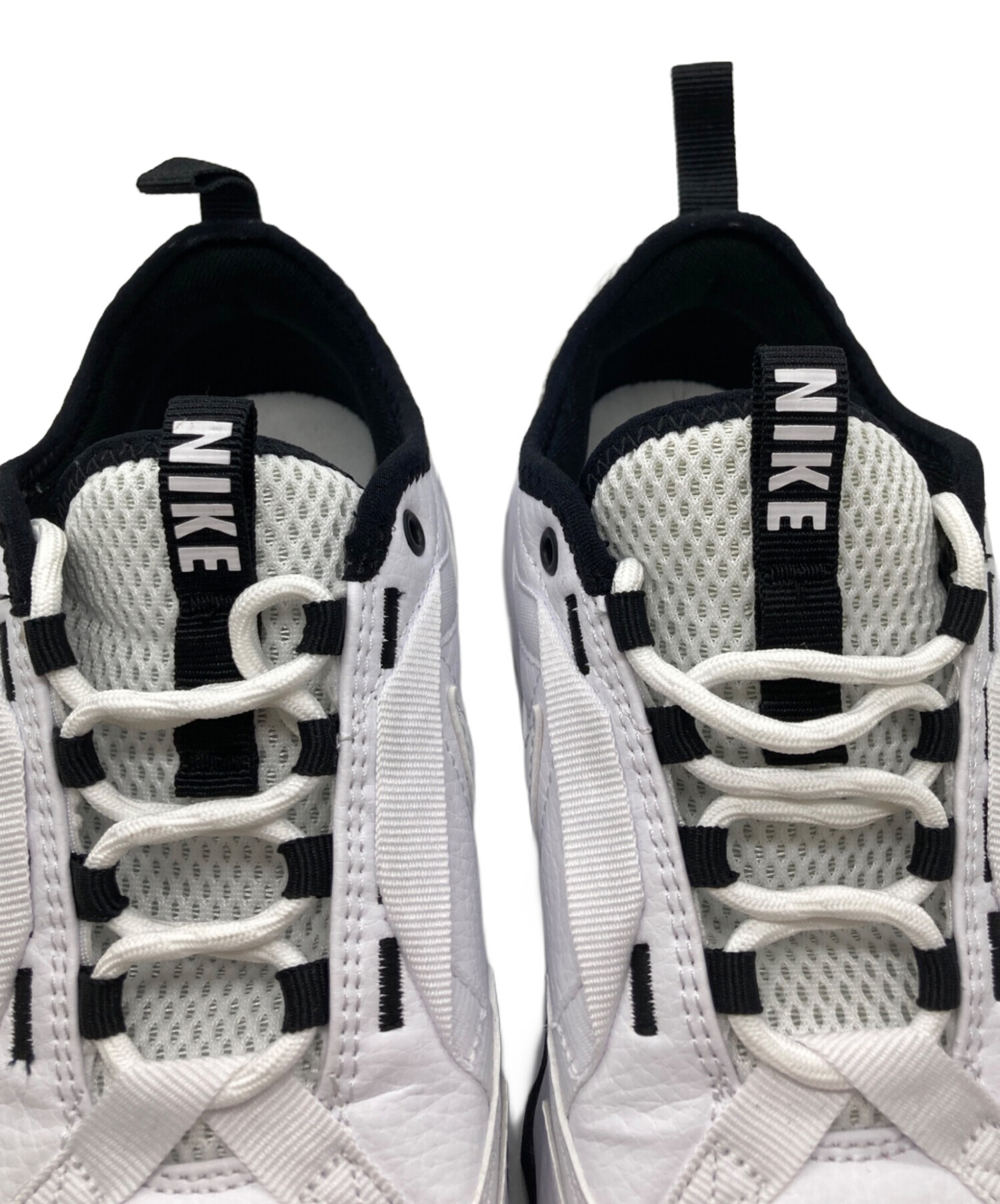 中古・古着通販】NIKE (ナイキ) TC7900 ホワイト サイズ:23.5 