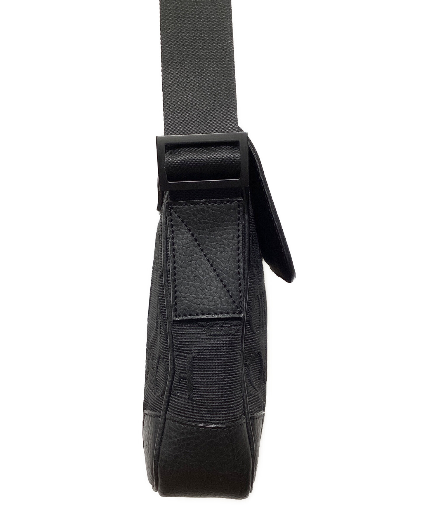 【美品】エンポリオアルマーニ　ショルダーバッグ　テスートマクロロゴ　レザー　革 中古・古着通販】EMPORIO ARMANI (エンポリオ アルマーニ) テスート