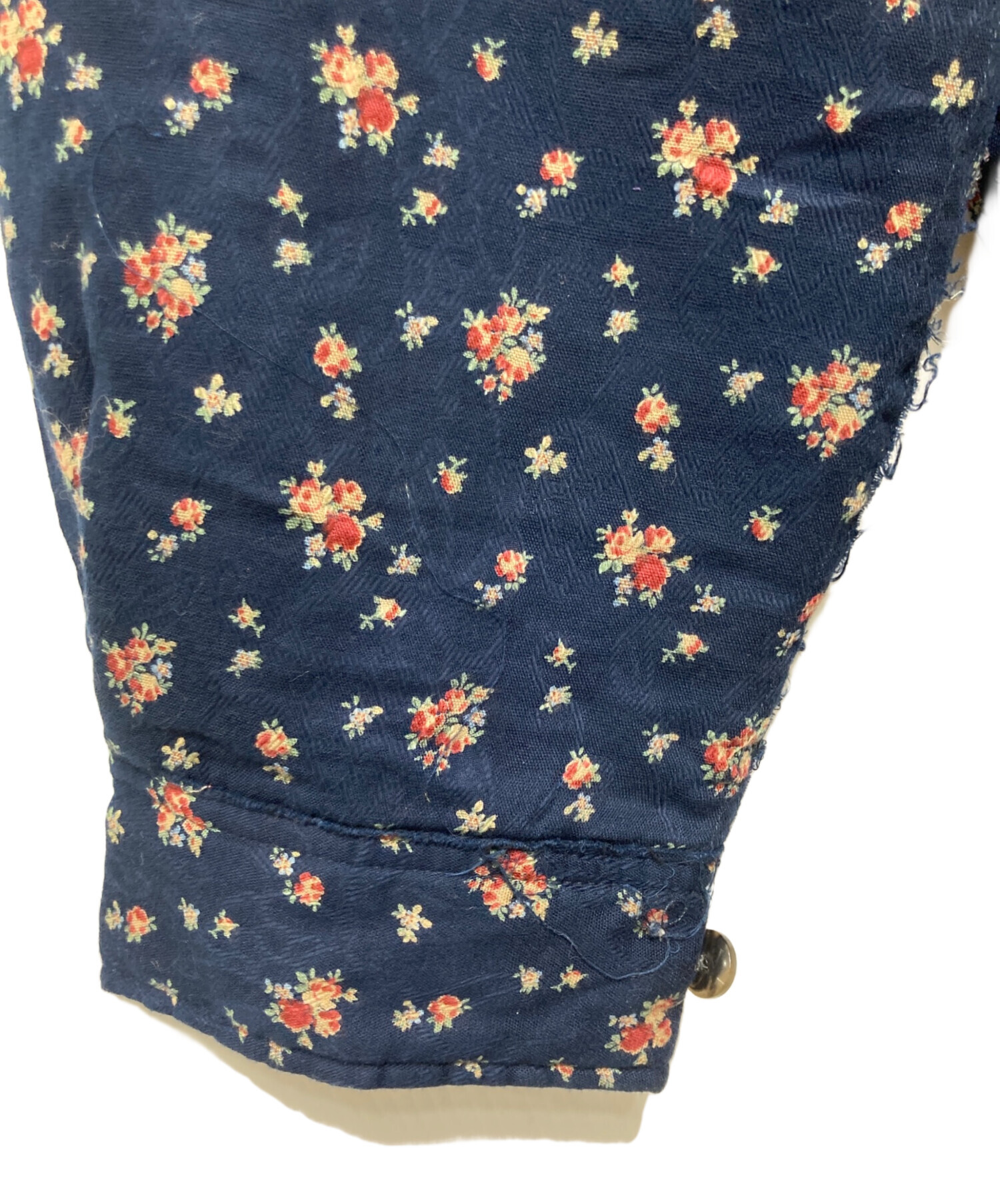 PERVERZE puffer shirts 花柄　パーバーズ　パファーシャツ PERVERZE puffer shirts 花柄パファーシャツ