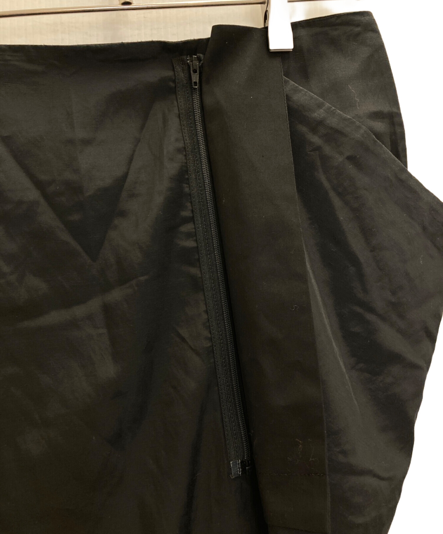 Yohji Yamamoto　ブラックラップスカート リボン付き 中古・古着通販】YOHJI YAMAMOTO (ヨウジヤマモト) ラップスカート