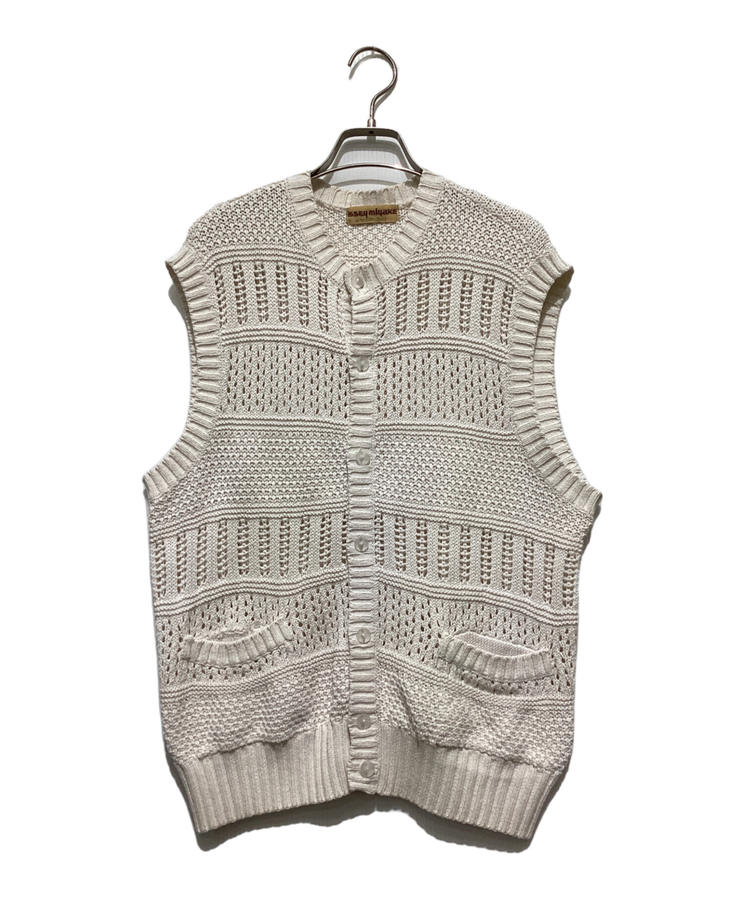 ISSEY イッセイミヤケ ベスト MIYAKE（ベスト）のフリマアイテム一覧