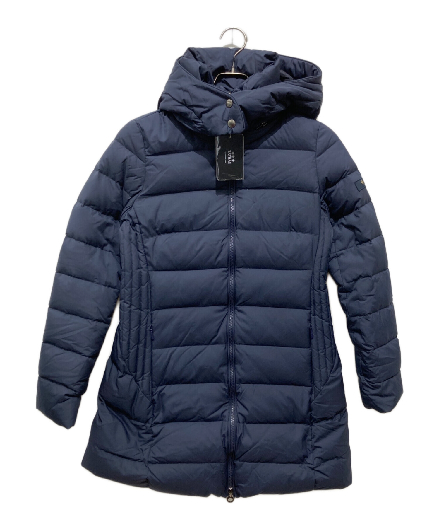 中古・古着通販】TATRAS (タトラス) ポリテリマダウンコート ネイビー
