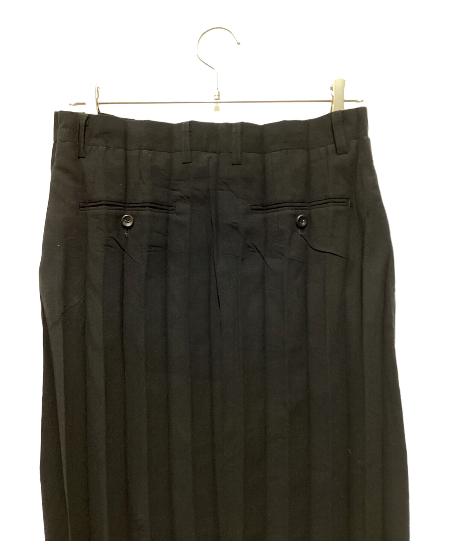 ISSEY MIYAKE☆プリーツスカート 黒 中古・古着通販】ISSEY MIYAKE (イッセイミヤケ) プリーツスカート