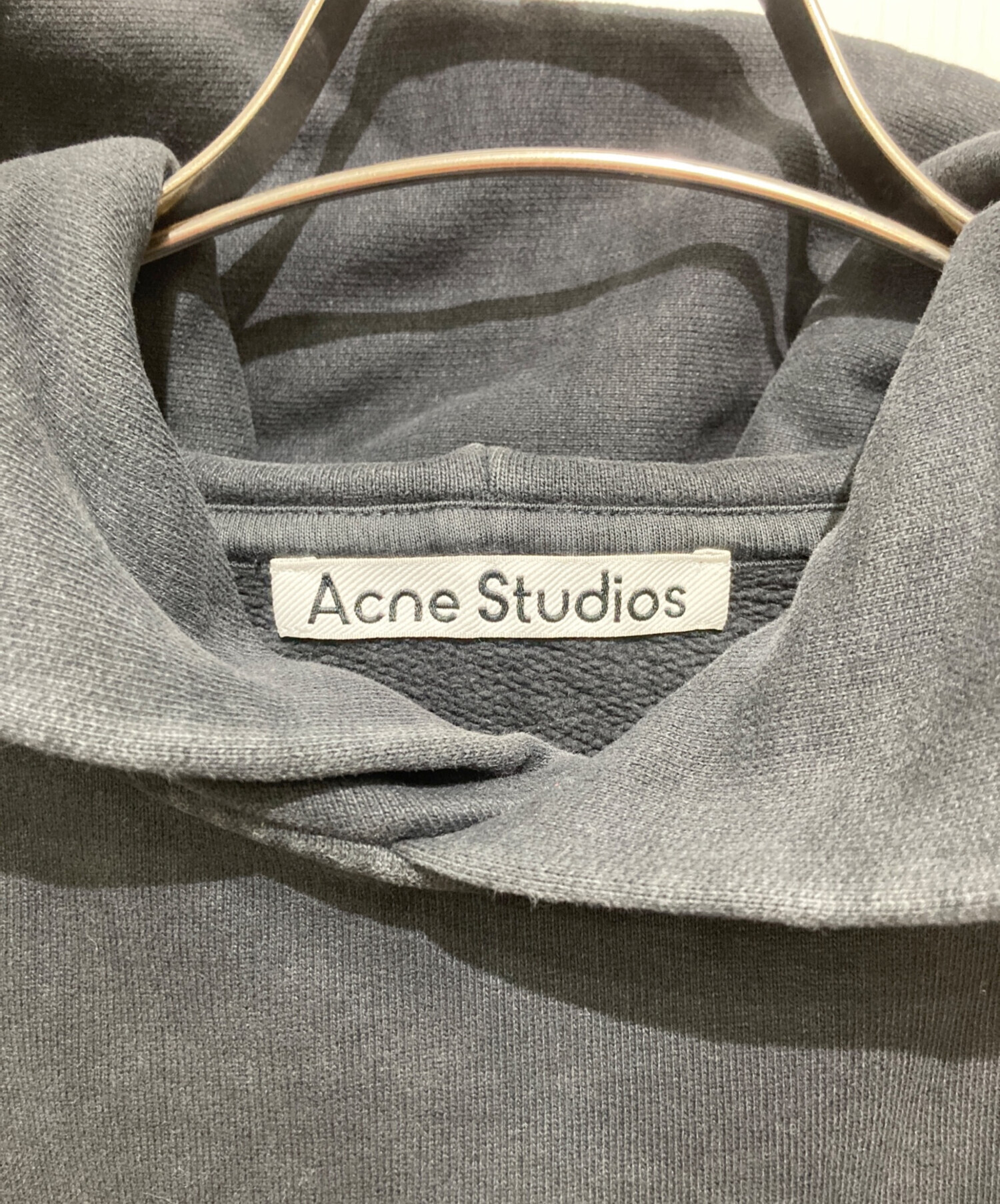 Acne Studios ダークグレー フーディ 新品タグ付き Acne Studios - Rubber stamp logo hoodie - Faded black