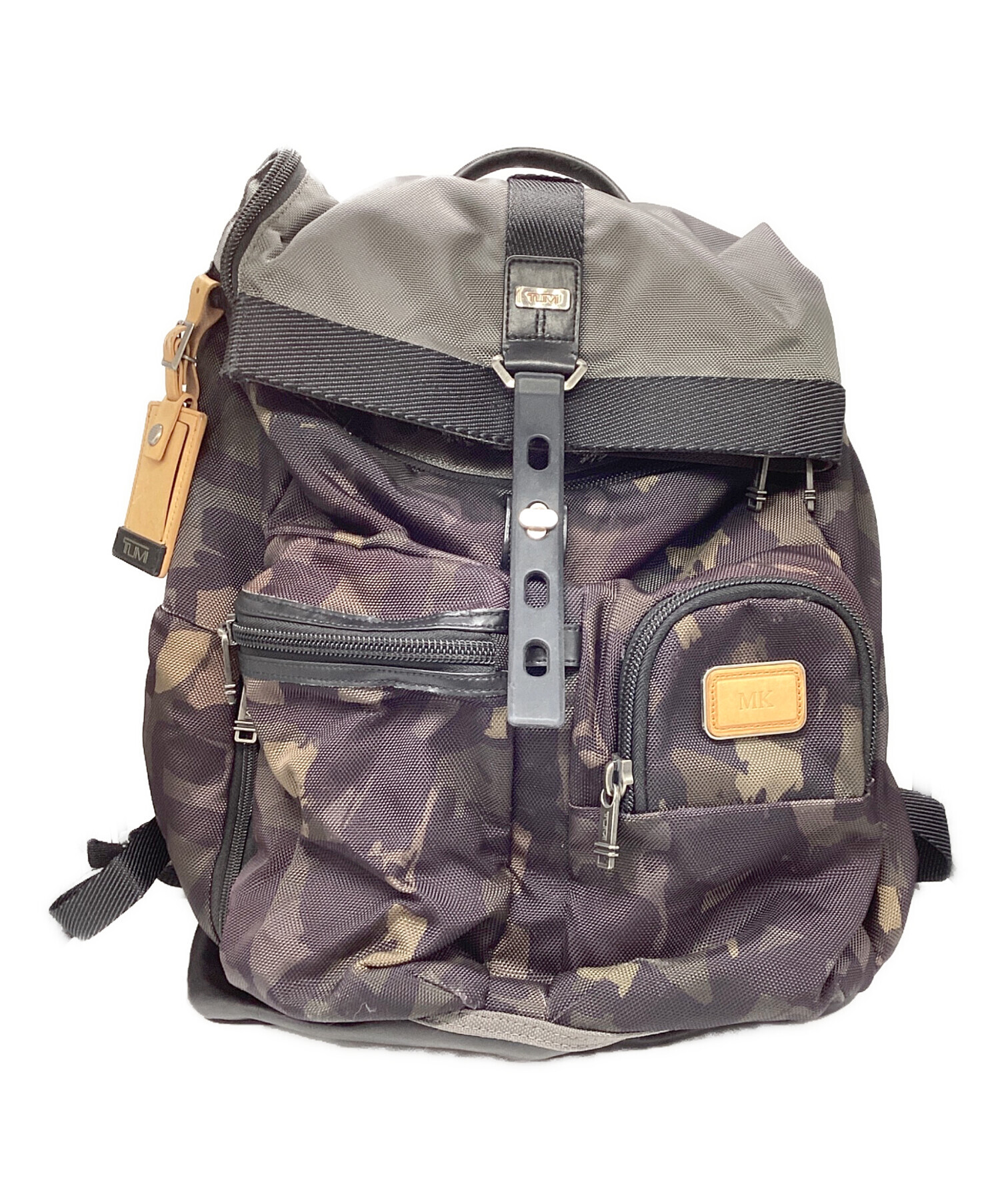 中古・古着通販】TUMI (トゥミ) カモ柄リュック カーキ｜ブランド