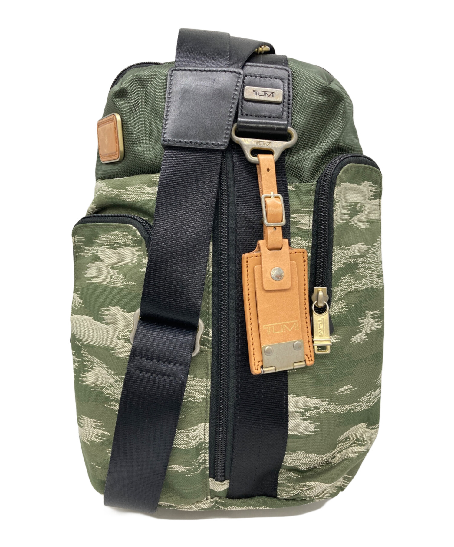 中古・古着通販】TUMI (トゥミ) ボディバッグ グリーン｜ブランド