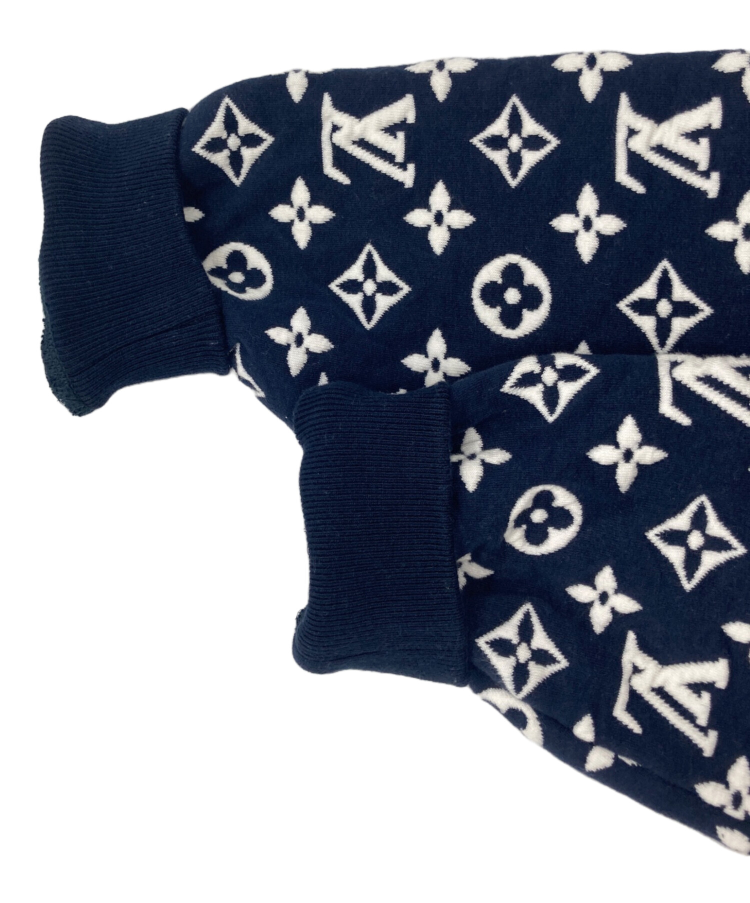 LOUIS VUITTON ルイ・ヴィトン/モノグラム ジャガードスウェット/M/ルイ・ヴィトン/Aランク/82【中古】 LV ルイヴィトン/モノグラム ジャガードスウェット/M/Aランク/82【中古