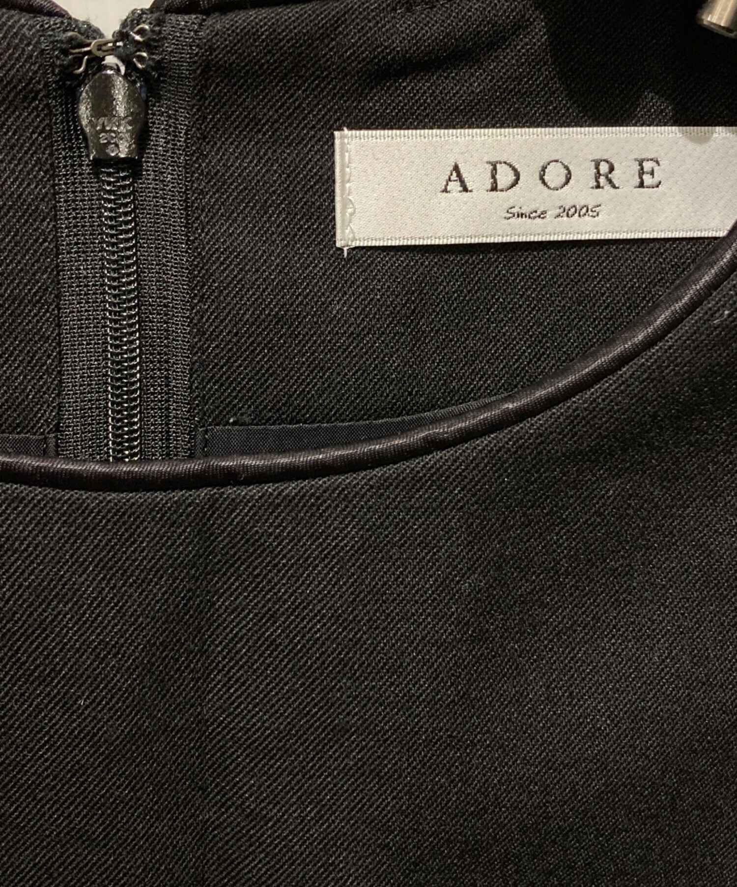 中古・古着通販】ADORE (アドーア) ノースリーブワンピース ブラック 
