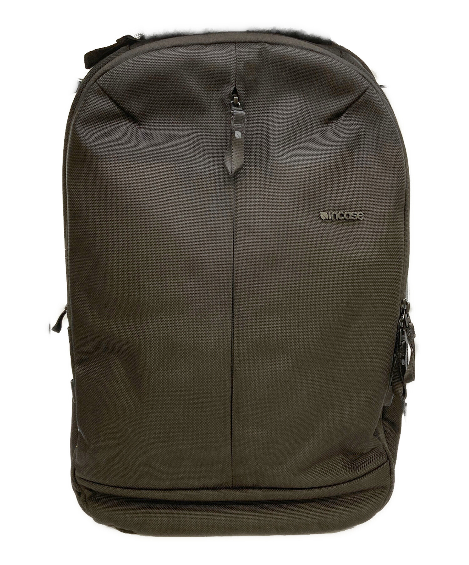 中古・古着通販】Incase (インケース) Tracks Backpack 18L ブラック