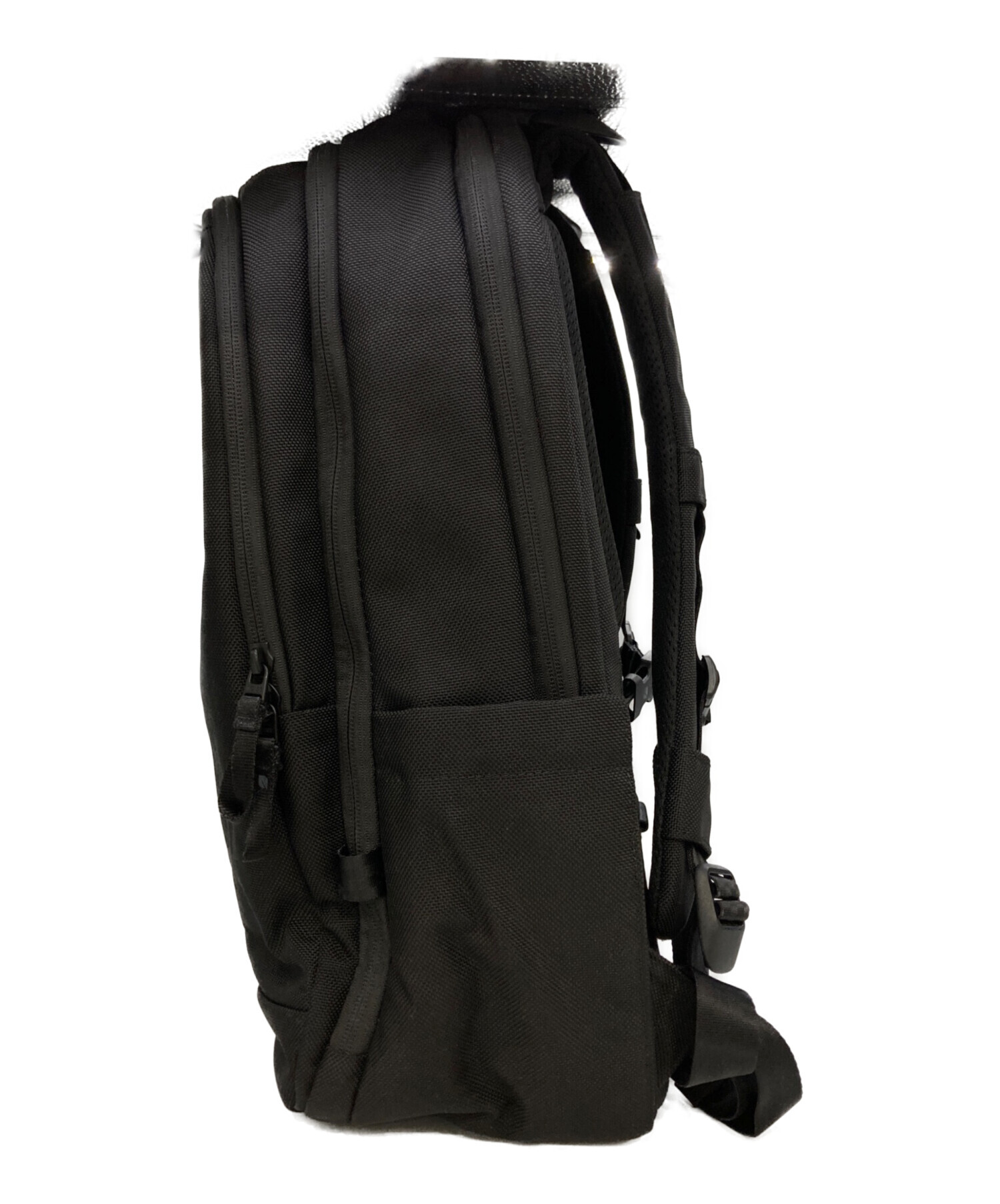 中古・古着通販】Incase (インケース) Tracks Backpack 18L ブラック