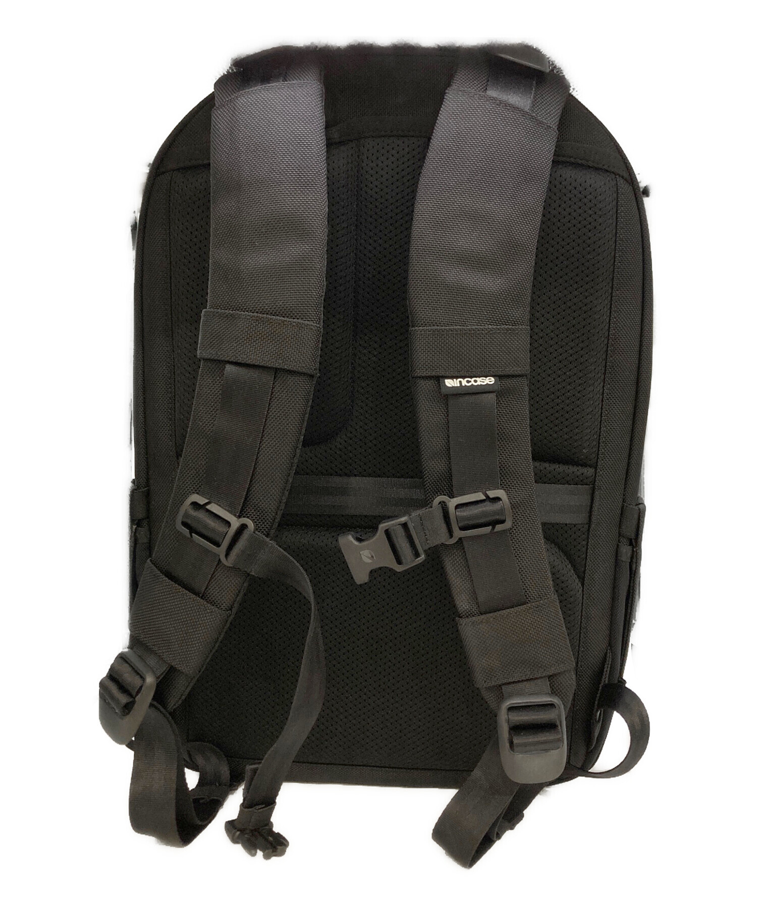 中古・古着通販】Incase (インケース) Tracks Backpack 18L ブラック 