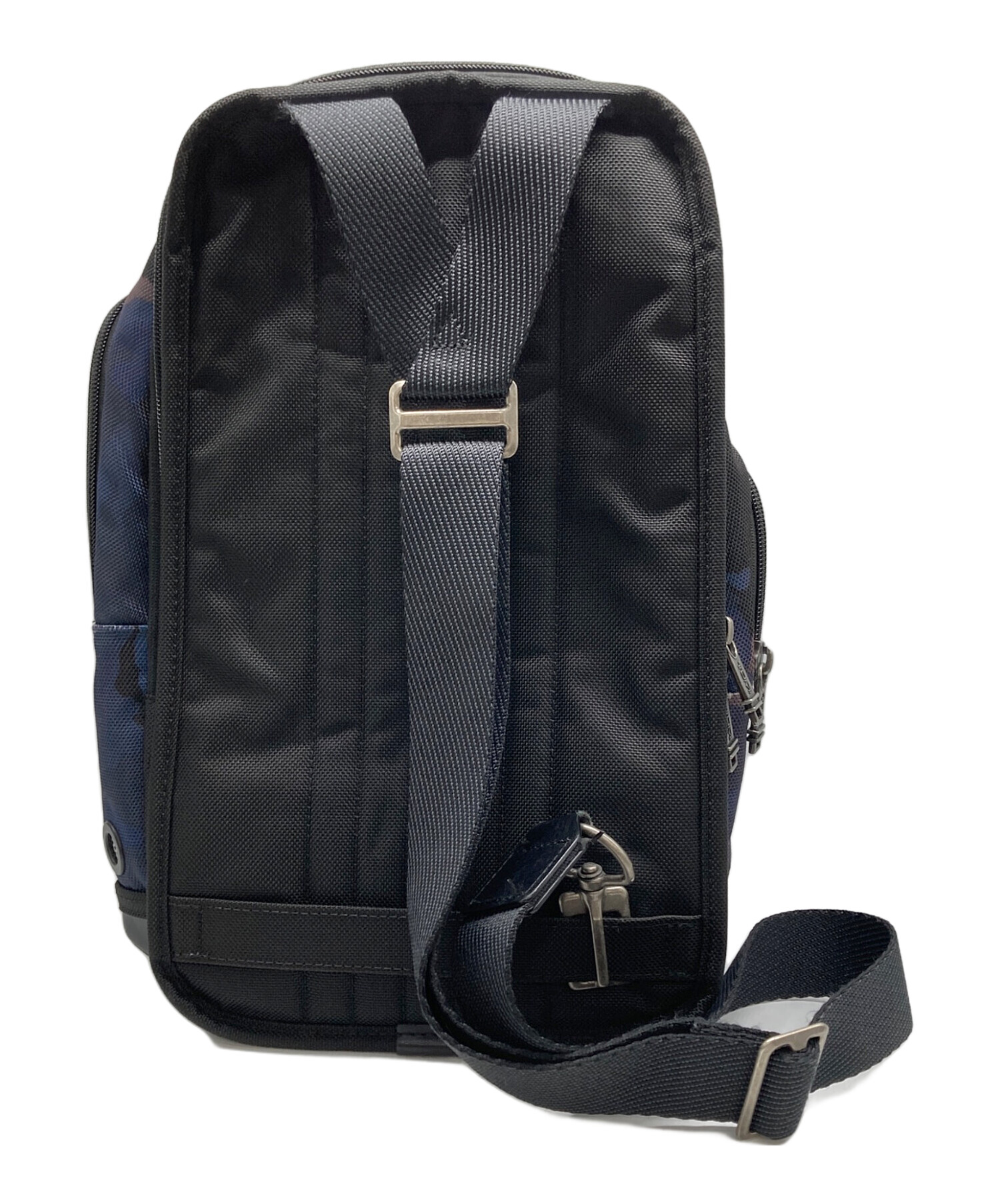 中古・古着通販】TUMI (トゥミ) カモフラスリングバッグ ネイビー