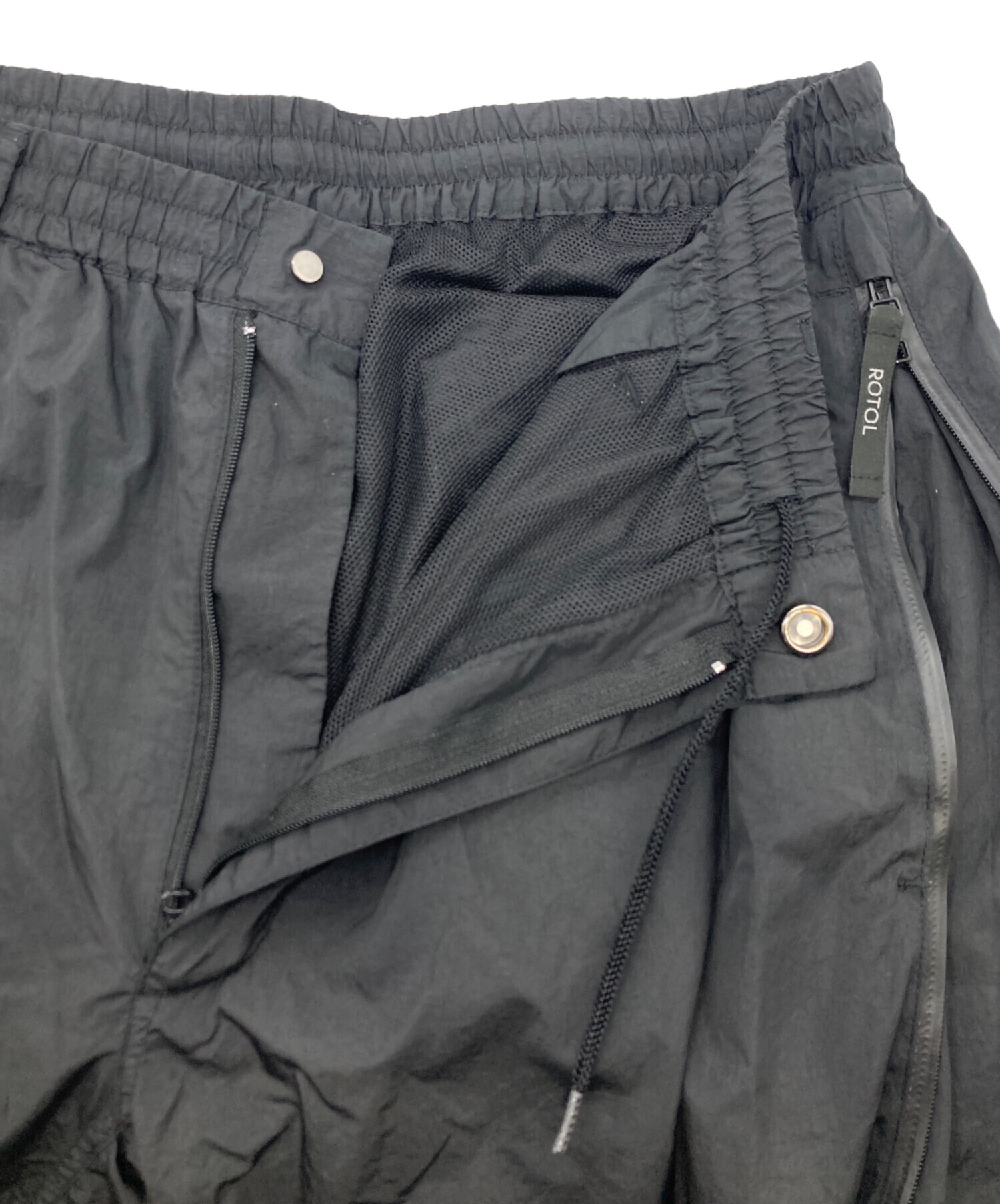 ROTOL ロトル REFLECT TRACK PANTS リフレクトトラックパンツ R13PYC5 2 MINT イージー ナイロン ボトムス【中古】【ROTOL】 中古・古着通販】ROTOL (ロトル) REFLECT TRACK PANTS ブラック サイズ