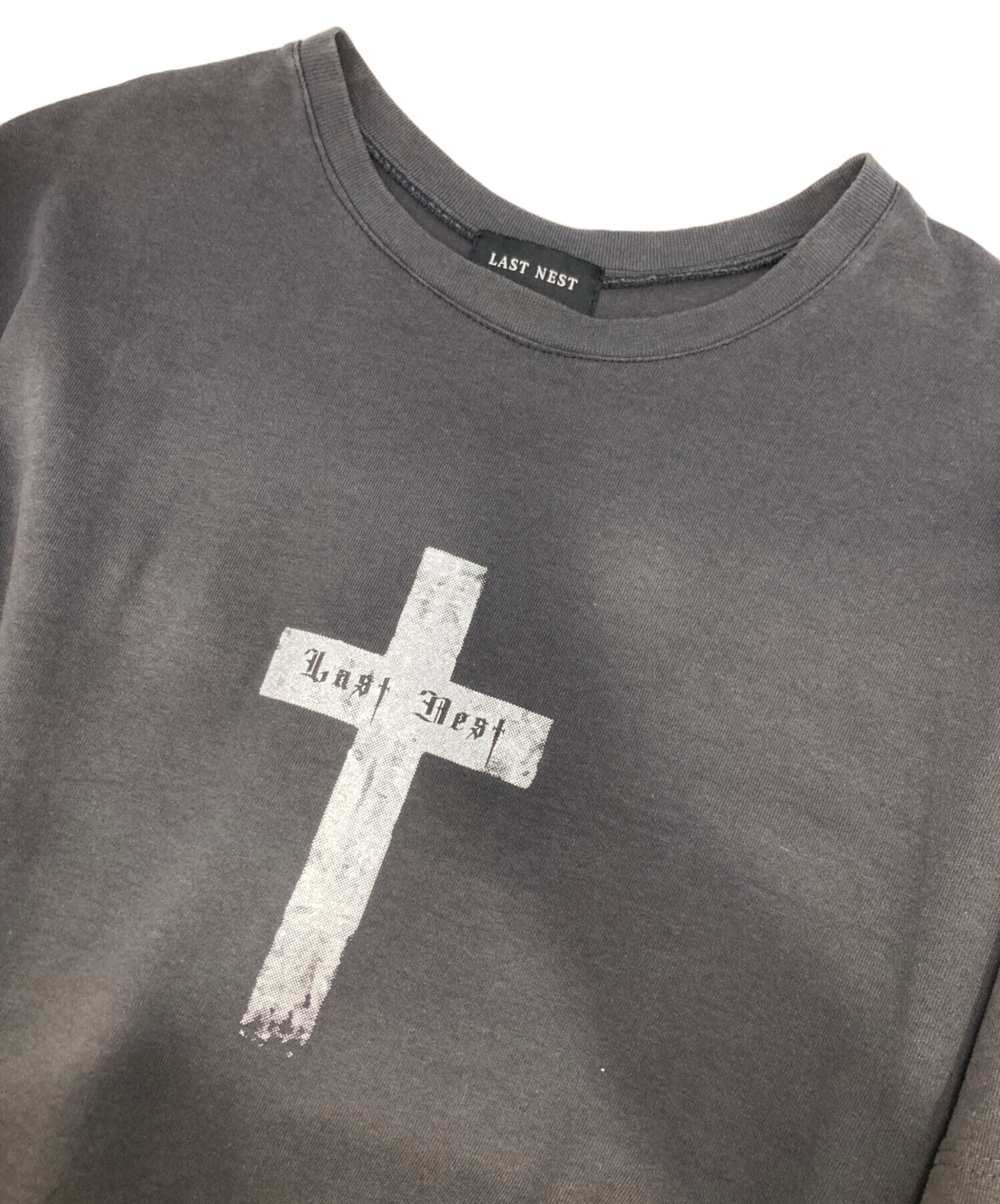 中古・古着通販】last nest (ラストネスト) DUSTY CROSS WASH T-SHIRTS 