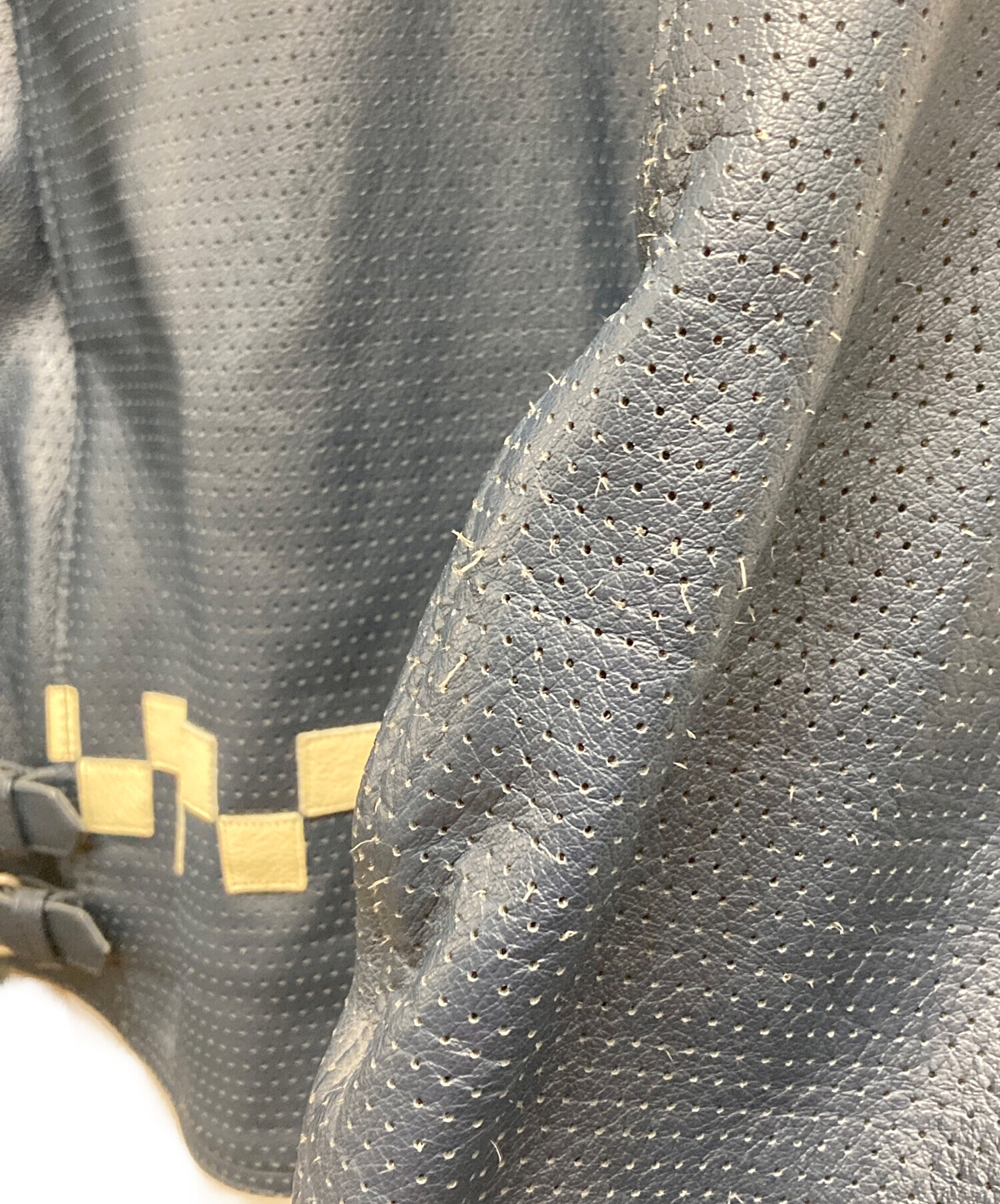 中古・古着通販】BATES (ベイツ) パンチングレザージャケット ネイビー