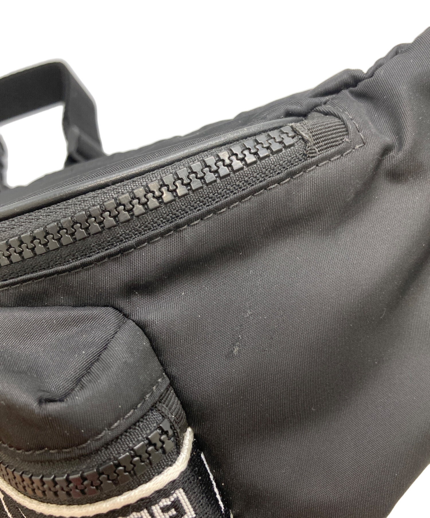 中古・古着通販】GIVENCHY (ジバンシィ) LIGHT 3-BUM BAG ブラック