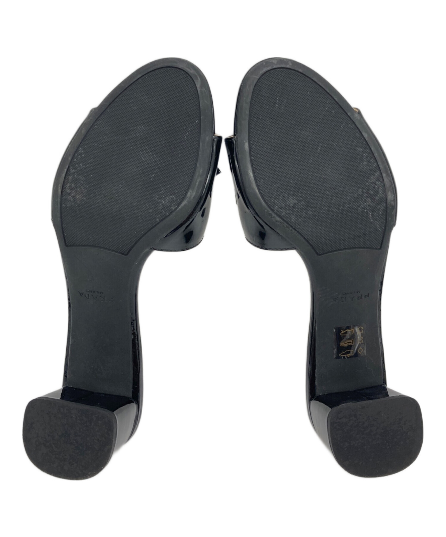 中古・古着通販】PRADA (プラダ) エナメルロゴリボンミュール ブラック