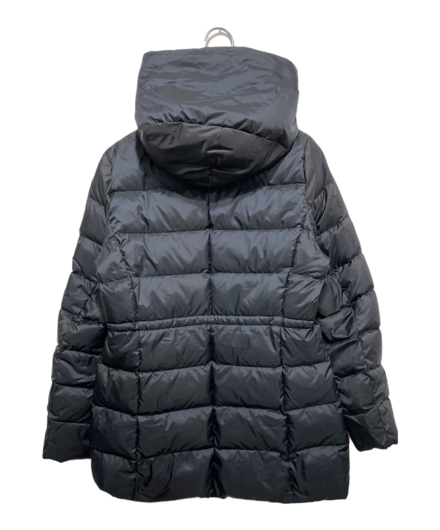 中古・古着通販】23区 (ニジュウサンク) シレータフタ ミドル丈 ダウン 